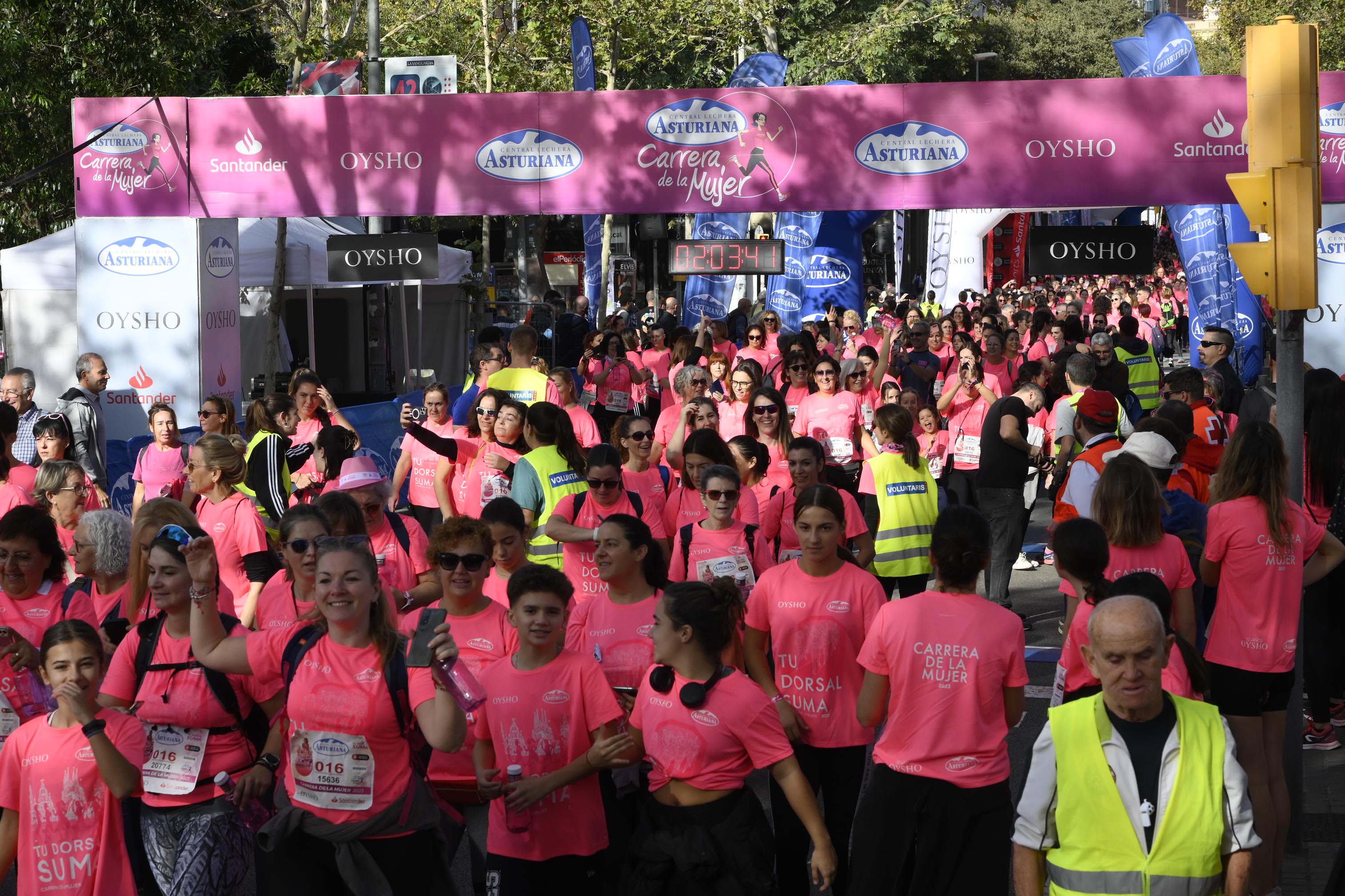 Las mejores fotos de la Carrera de la Mujer de Barcelona 2023. 6680