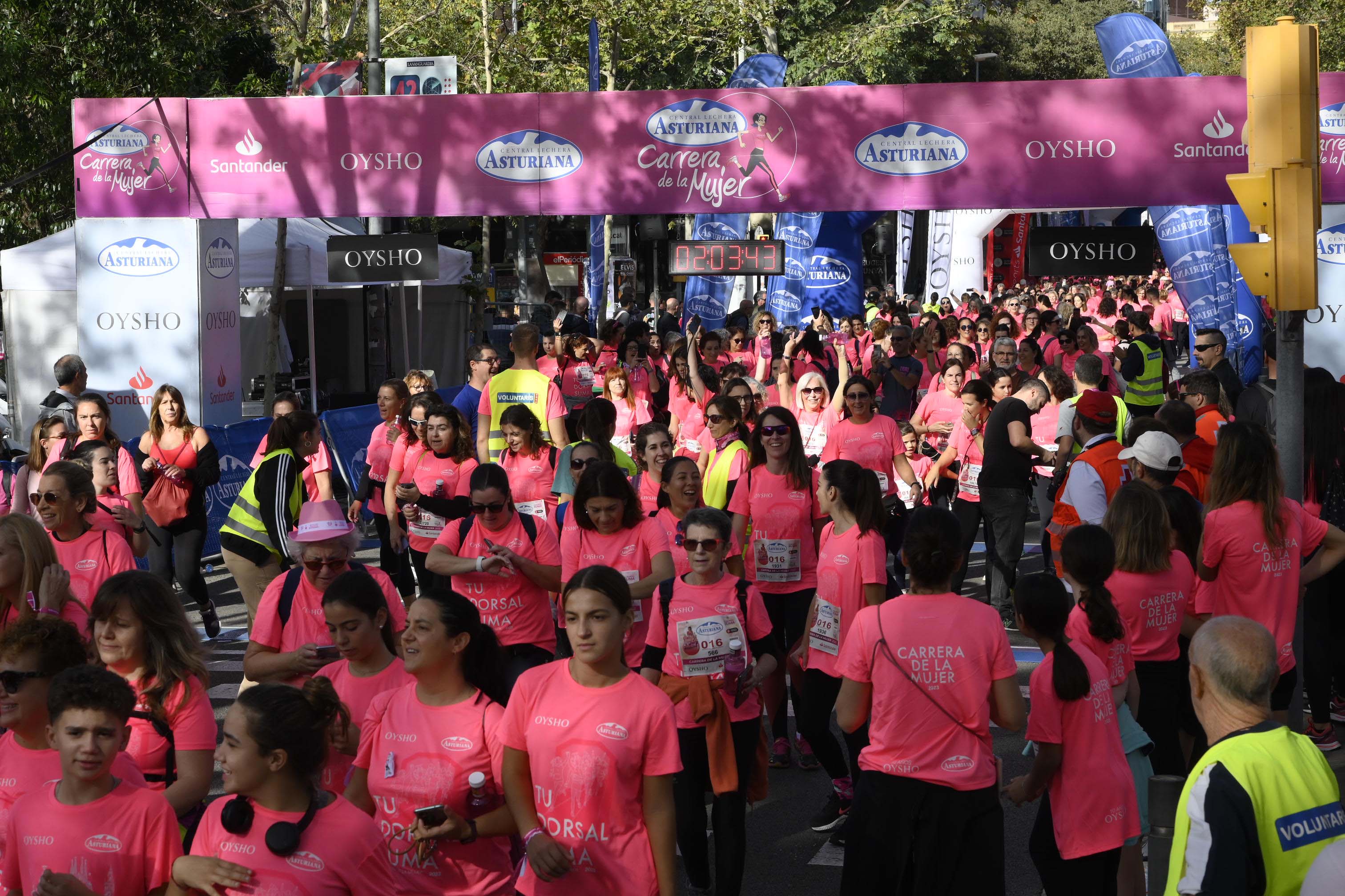 Las mejores fotos de la Carrera de la Mujer de Barcelona 2023. 6681