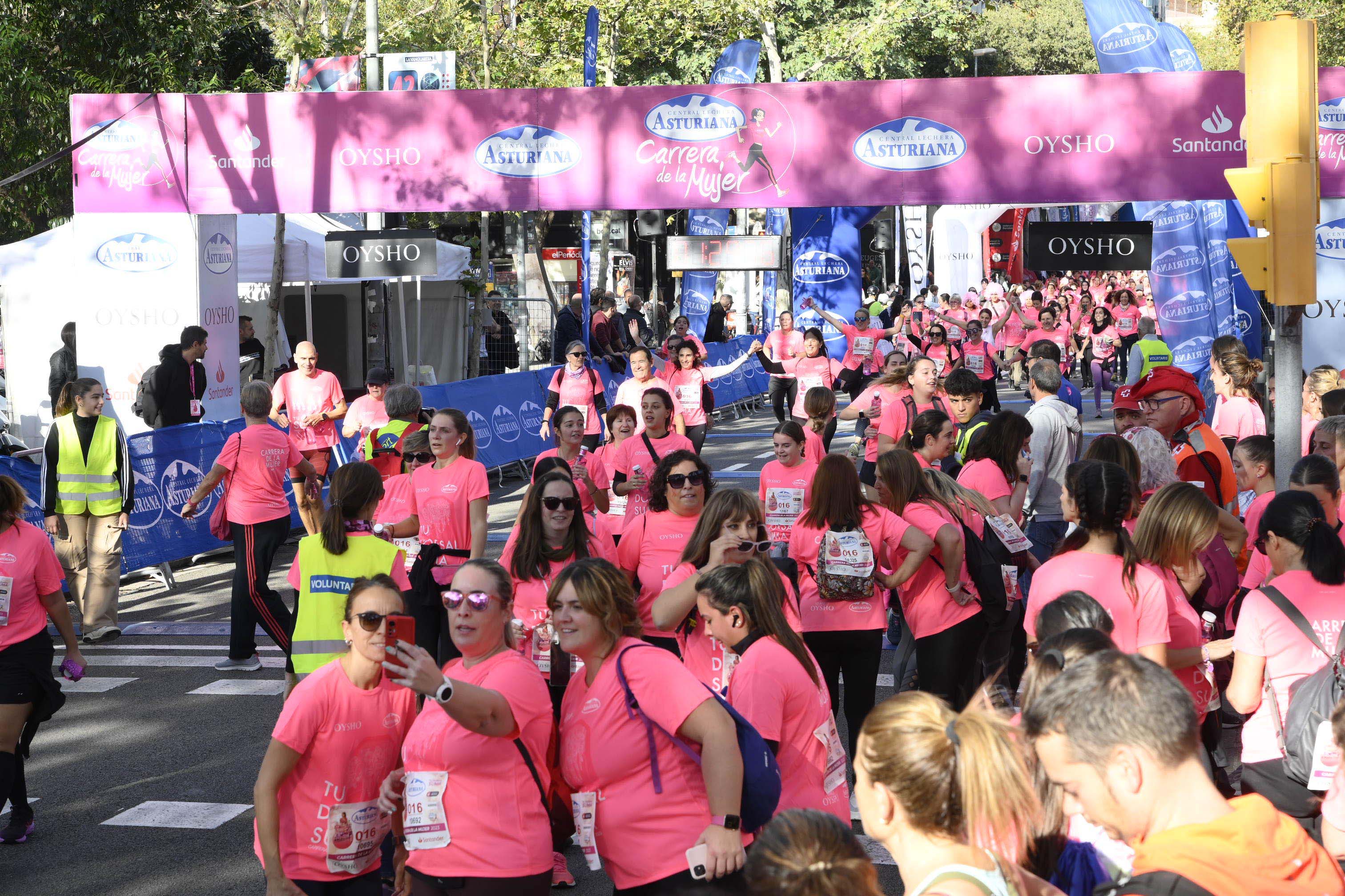Las mejores fotos de la Carrera de la Mujer de Barcelona 2023. 5691