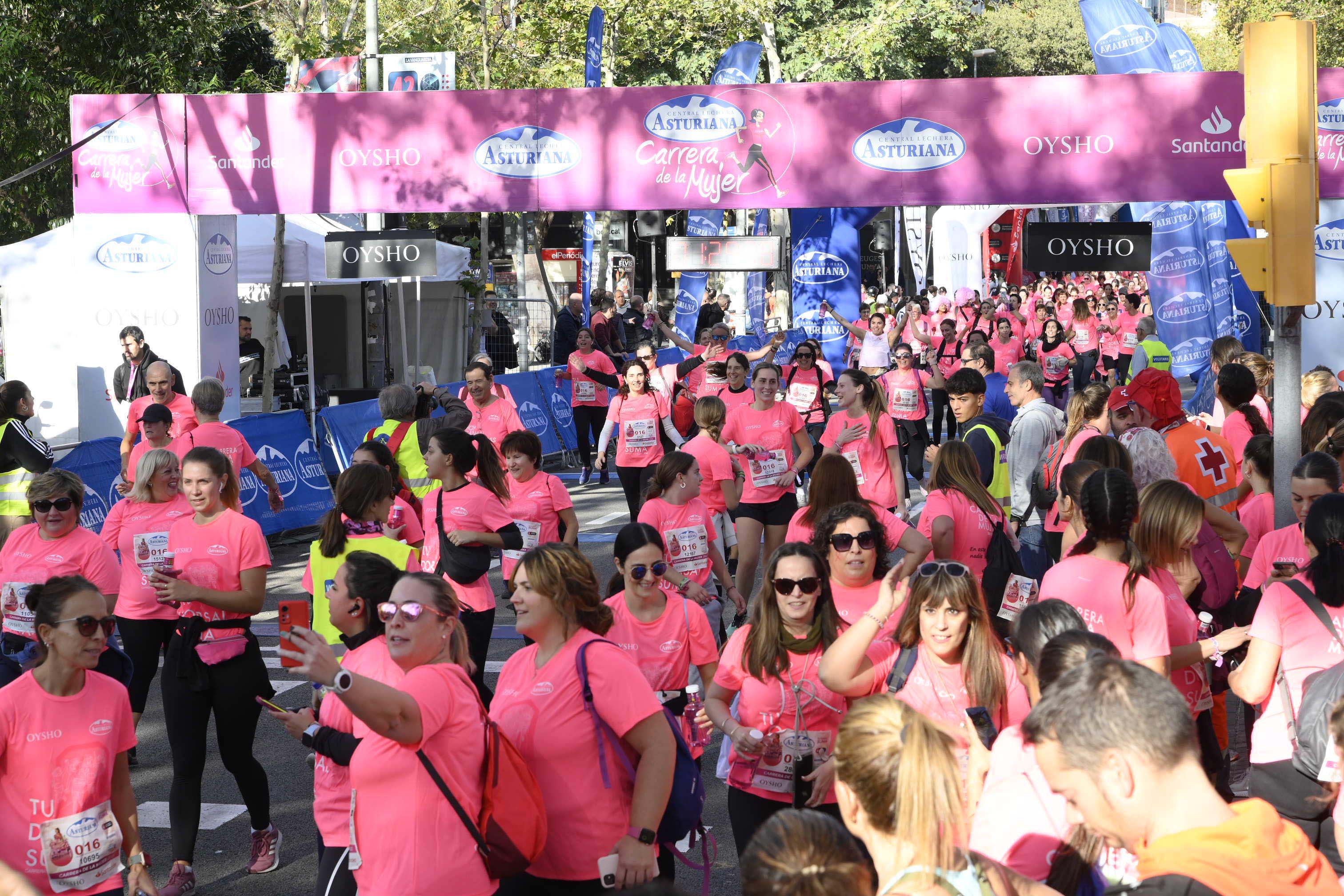 Las mejores fotos de la Carrera de la Mujer de Barcelona 2023. 5692