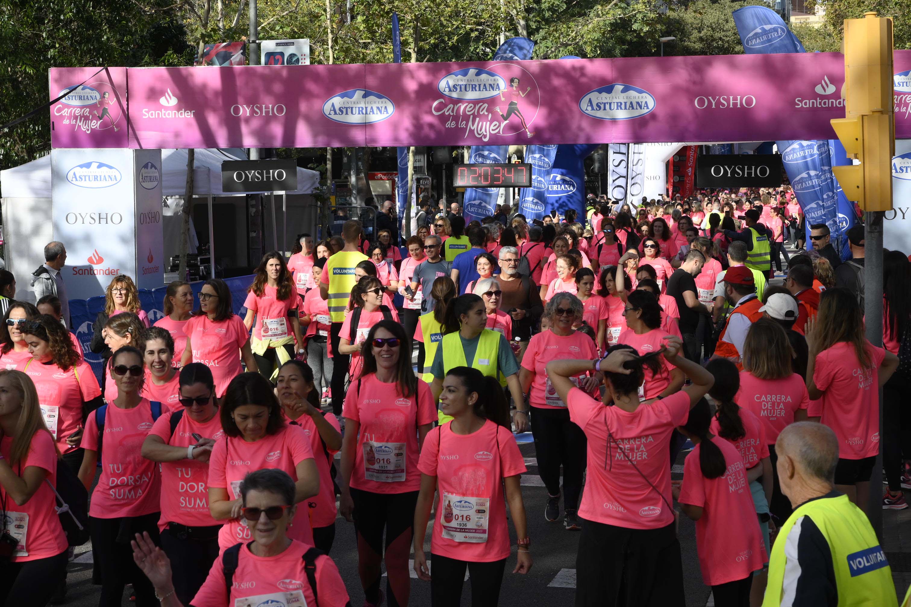Las mejores fotos de la Carrera de la Mujer de Barcelona 2023. 6683