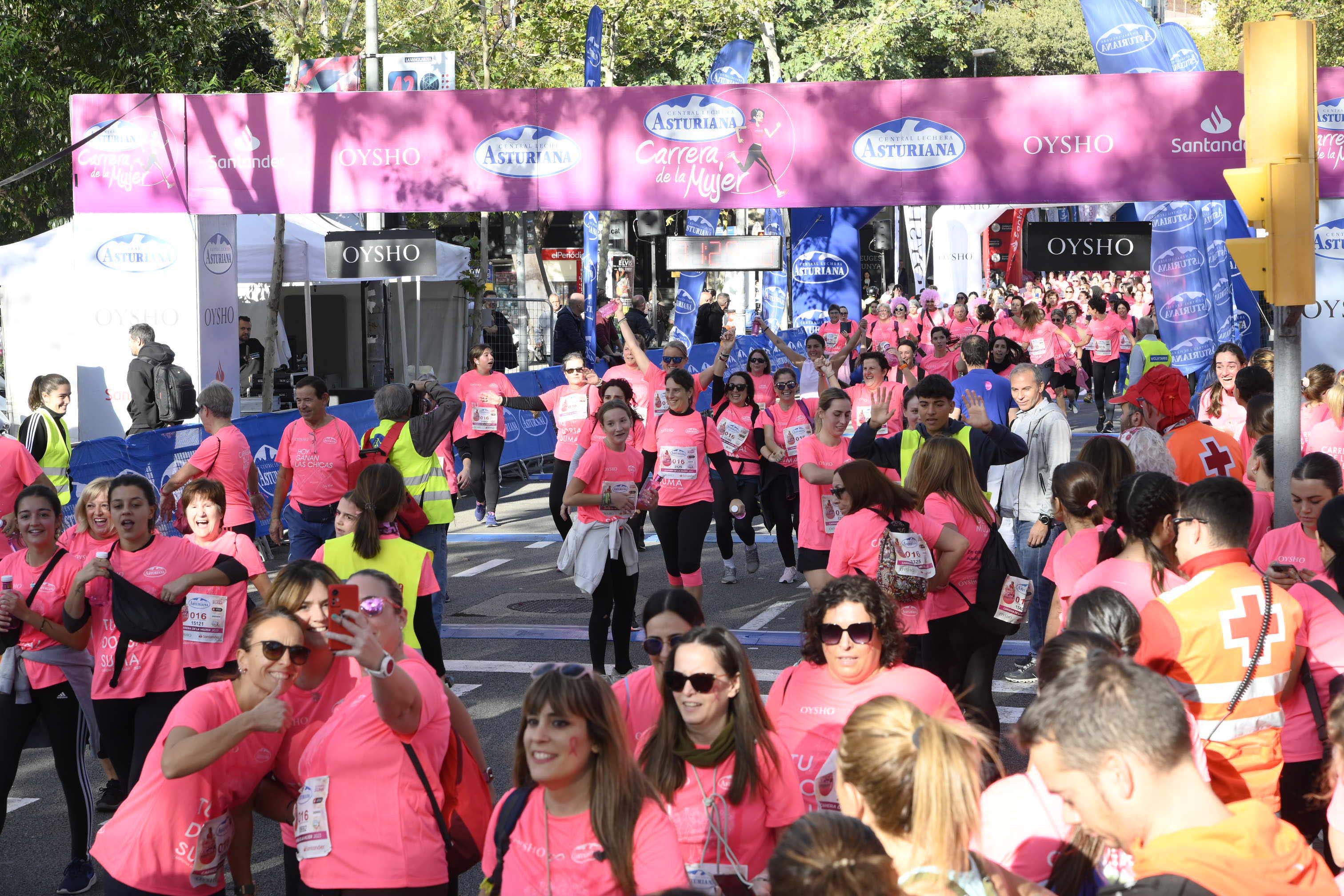 Las mejores fotos de la Carrera de la Mujer de Barcelona 2023. 5693
