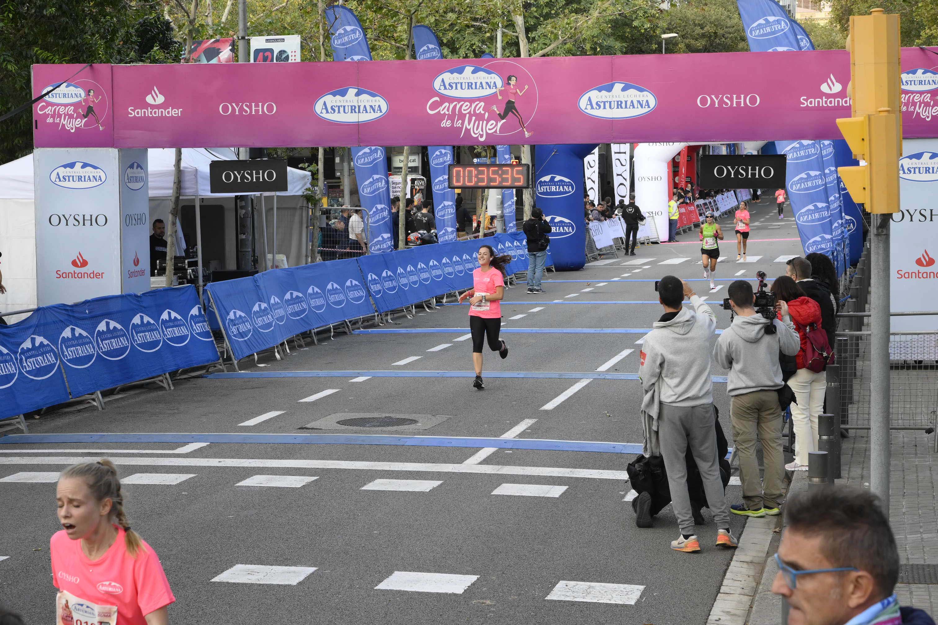 Las mejores fotos de la Carrera de la Mujer de Barcelona 2023. 4156