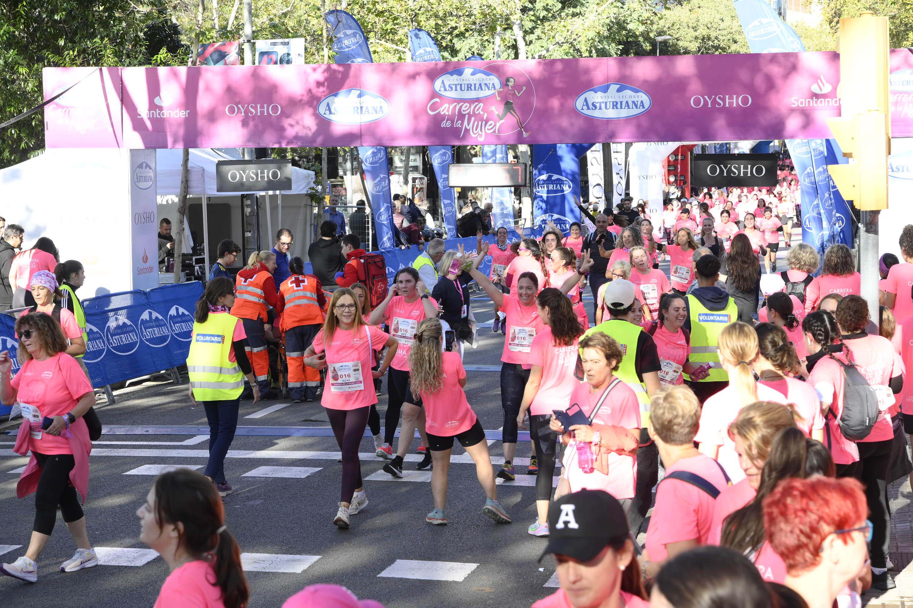 Las mejores fotos de la Carrera de la Mujer de Barcelona 2023. 5341
