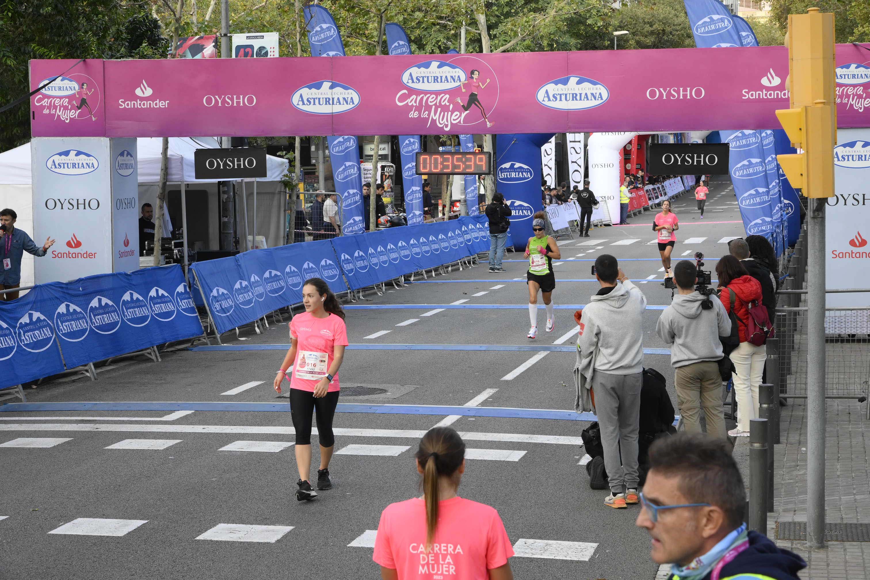 Las mejores fotos de la Carrera de la Mujer de Barcelona 2023. 4158