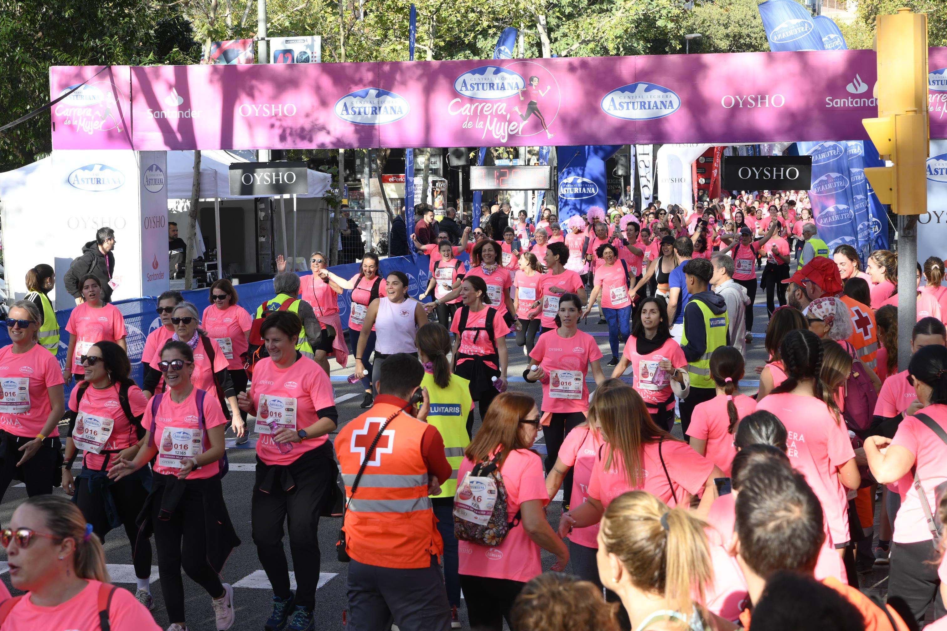 Las mejores fotos de la Carrera de la Mujer de Barcelona 2023. 5696