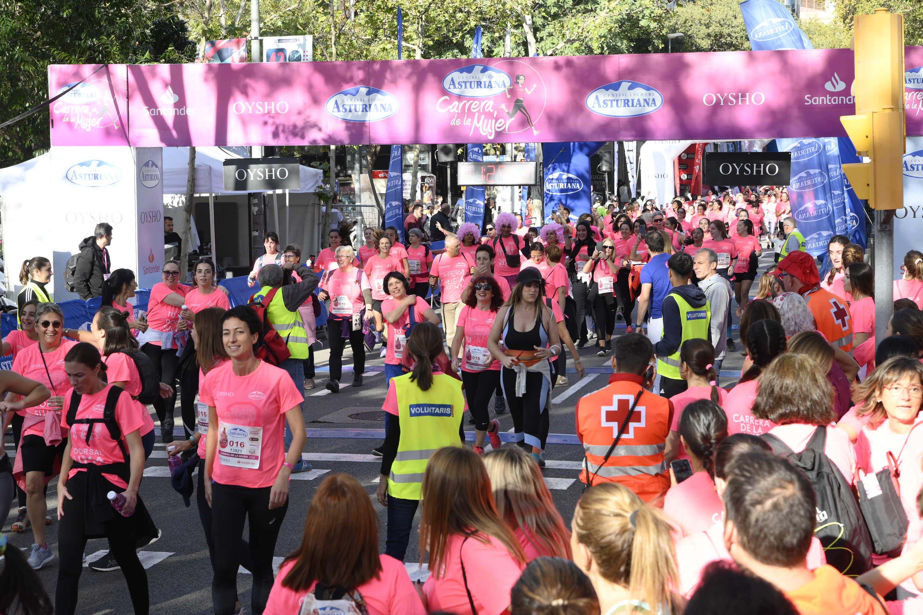 Las mejores fotos de la Carrera de la Mujer de Barcelona 2023. 5699