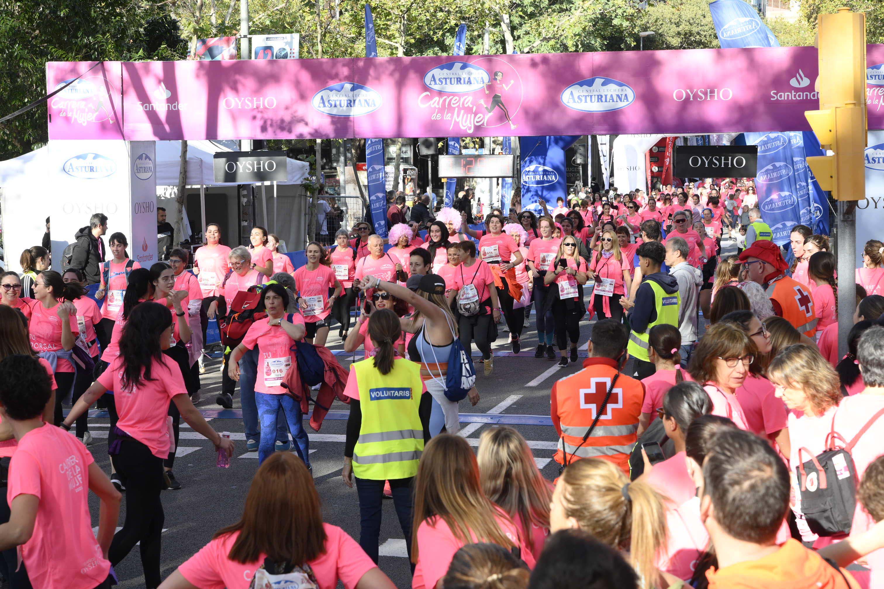 Las mejores fotos de la Carrera de la Mujer de Barcelona 2023. 5700
