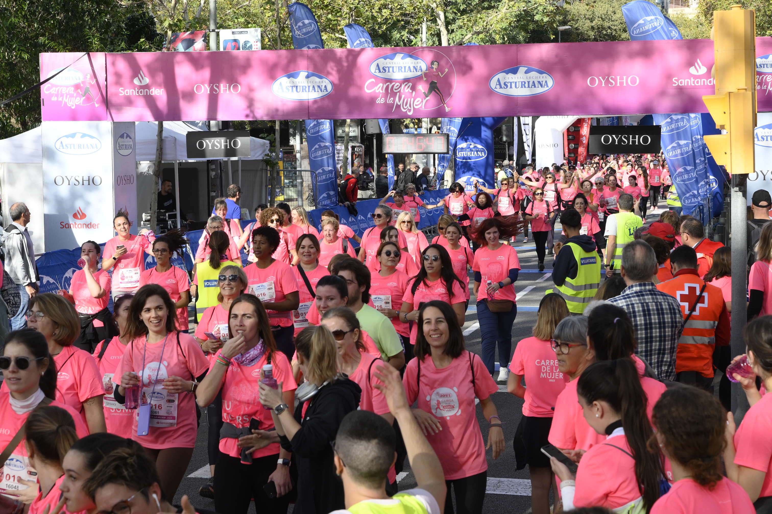 Las mejores fotos de la Carrera de la Mujer de Barcelona 2023. 6196