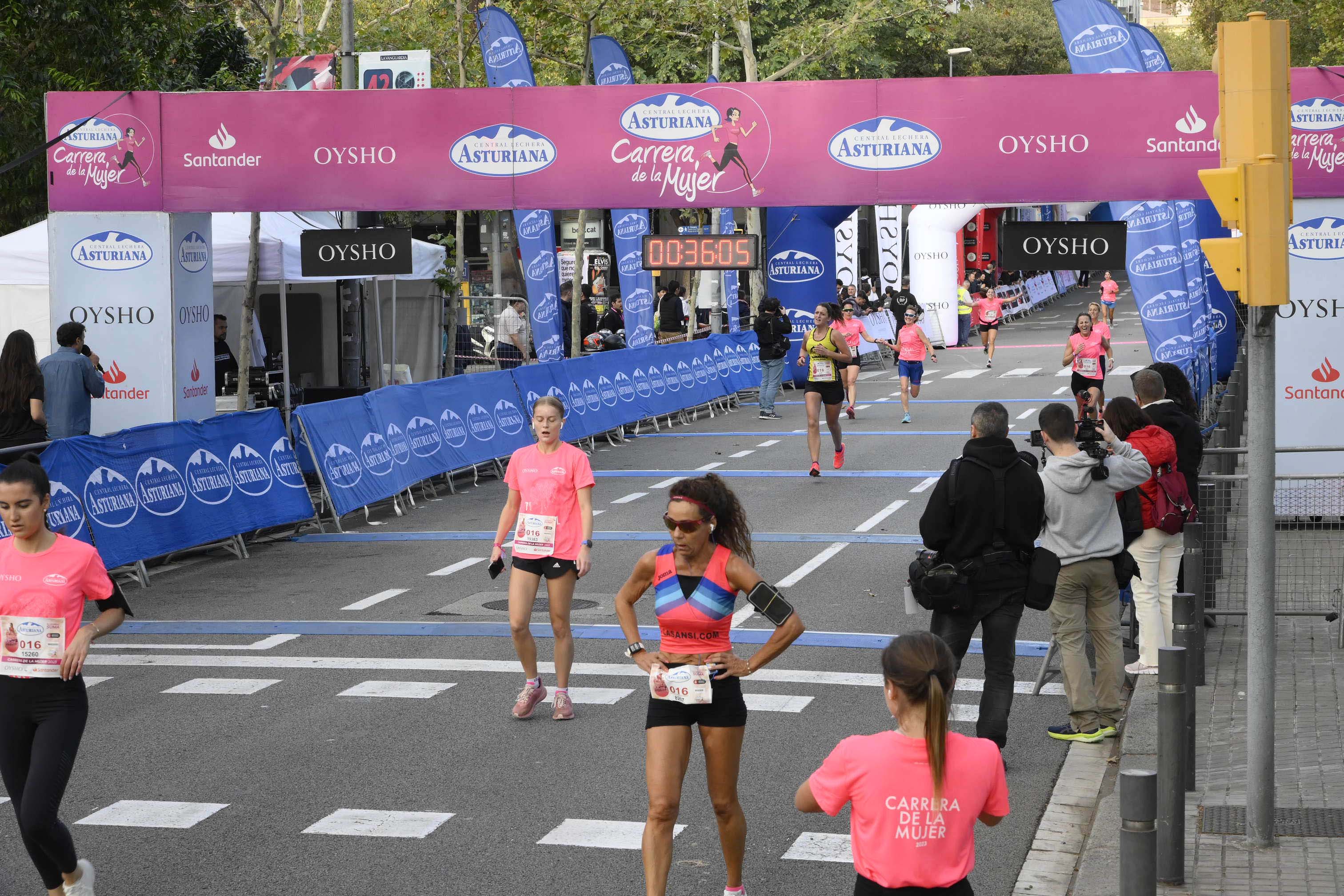 Las mejores fotos de la Carrera de la Mujer de Barcelona 2023. 4171