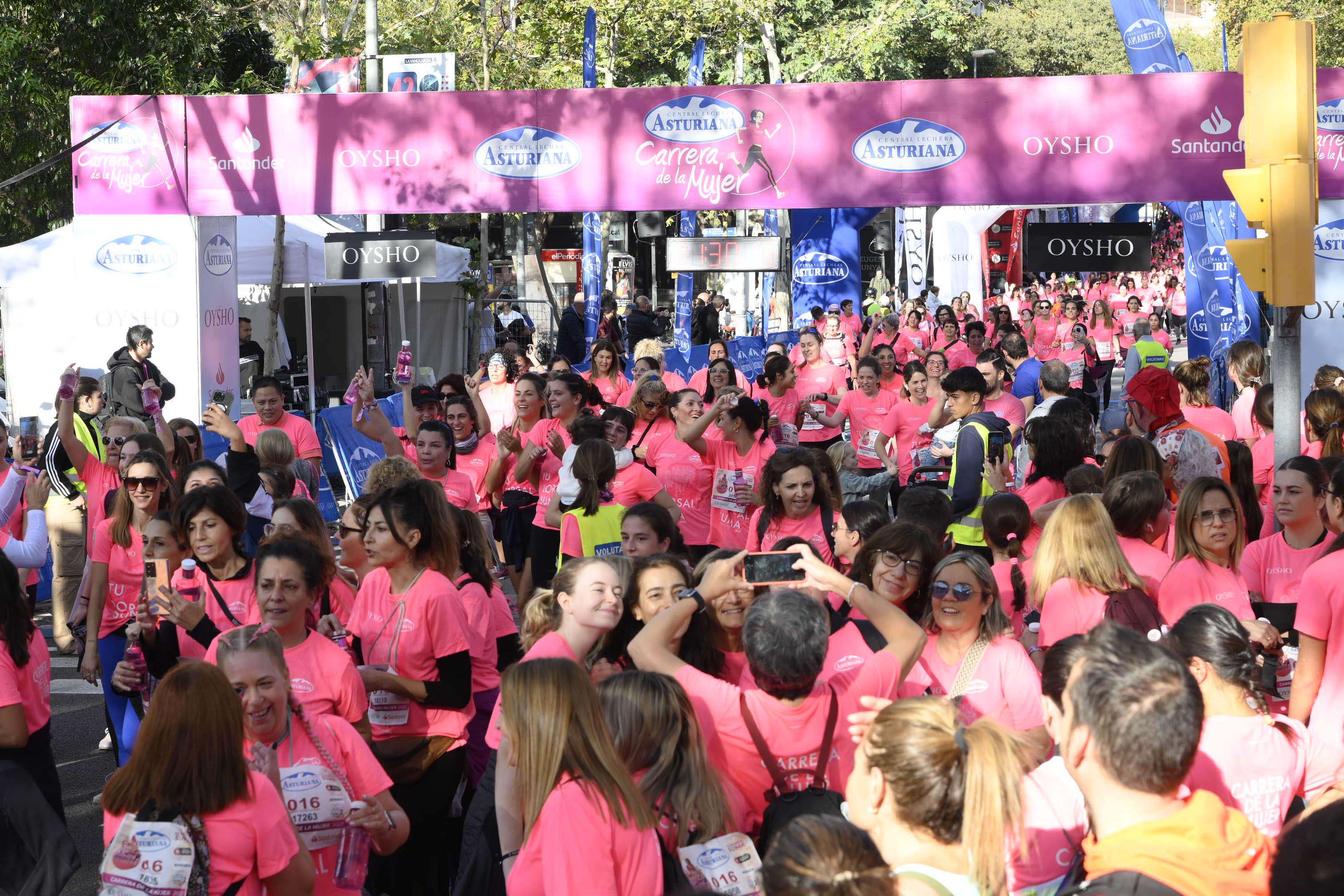 Las mejores fotos de la Carrera de la Mujer de Barcelona 2023. 5712