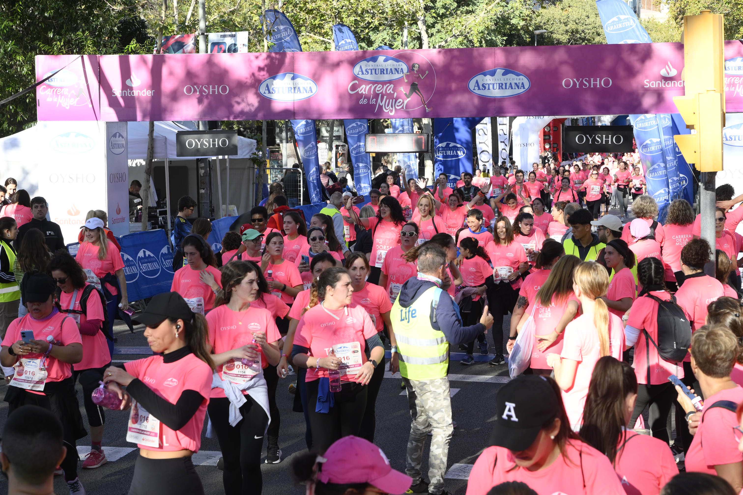 Las mejores fotos de la Carrera de la Mujer de Barcelona 2023. 5351