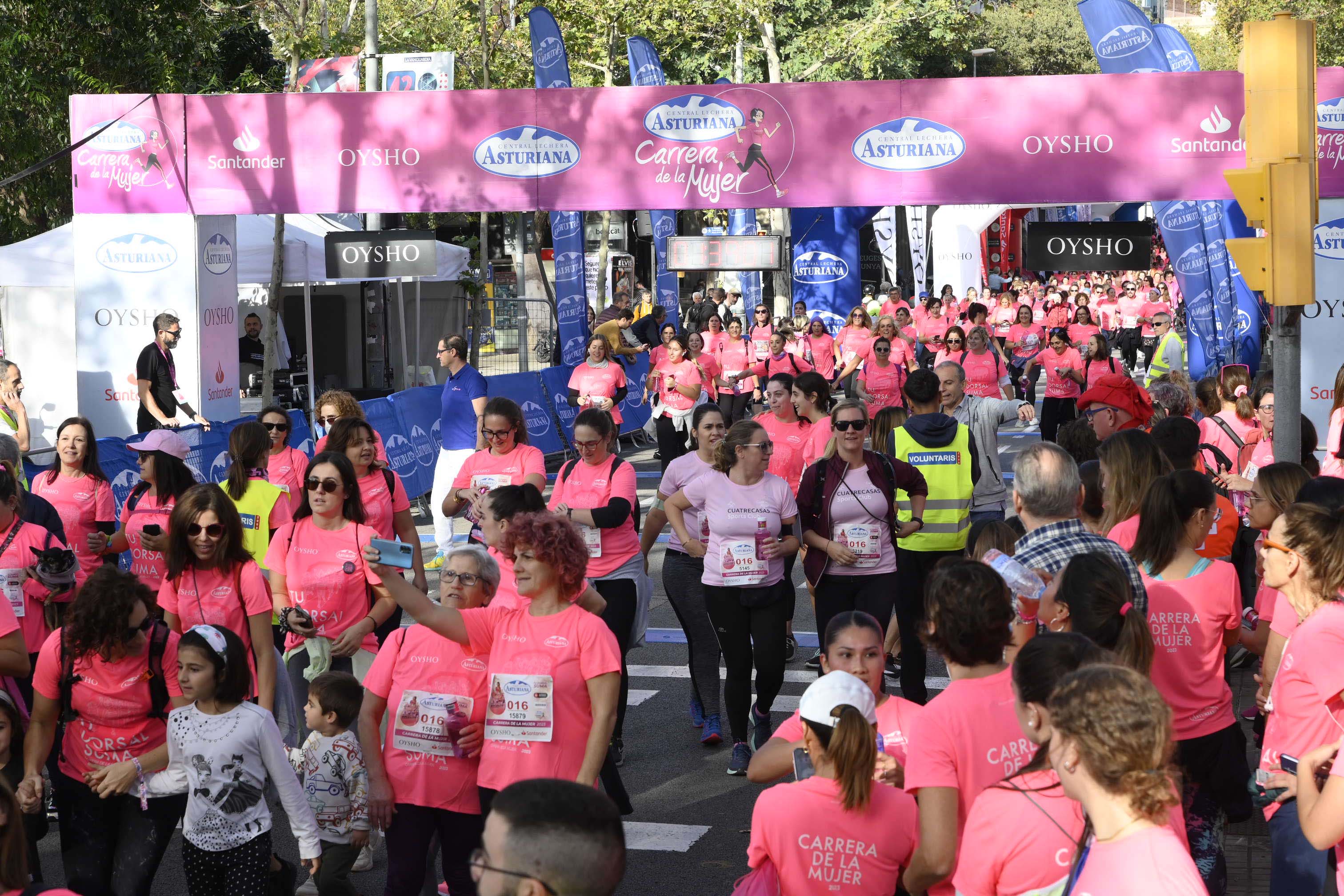 Las mejores fotos de la Carrera de la Mujer de Barcelona 2023. 5963