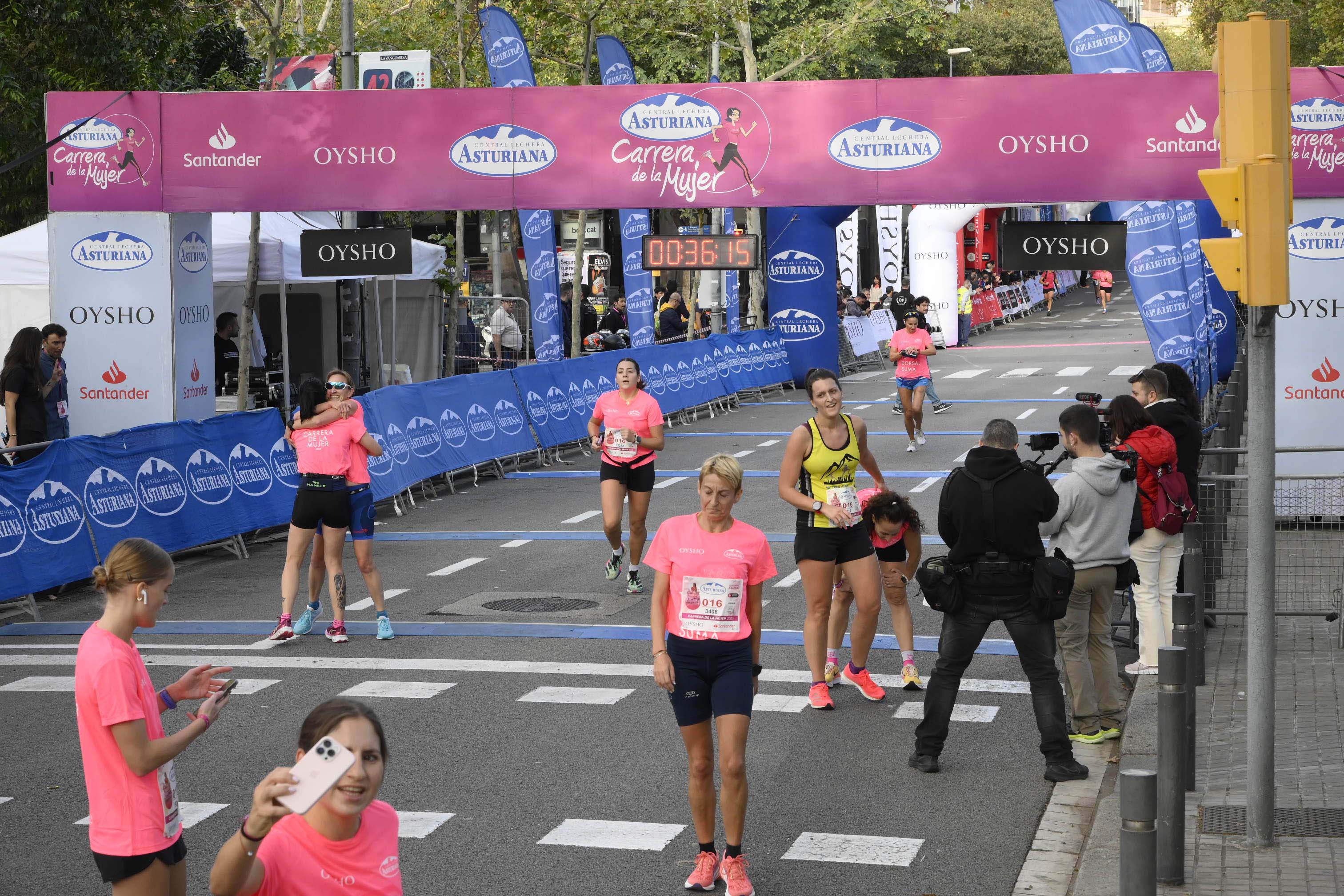 Las mejores fotos de la Carrera de la Mujer de Barcelona 2023. 4176