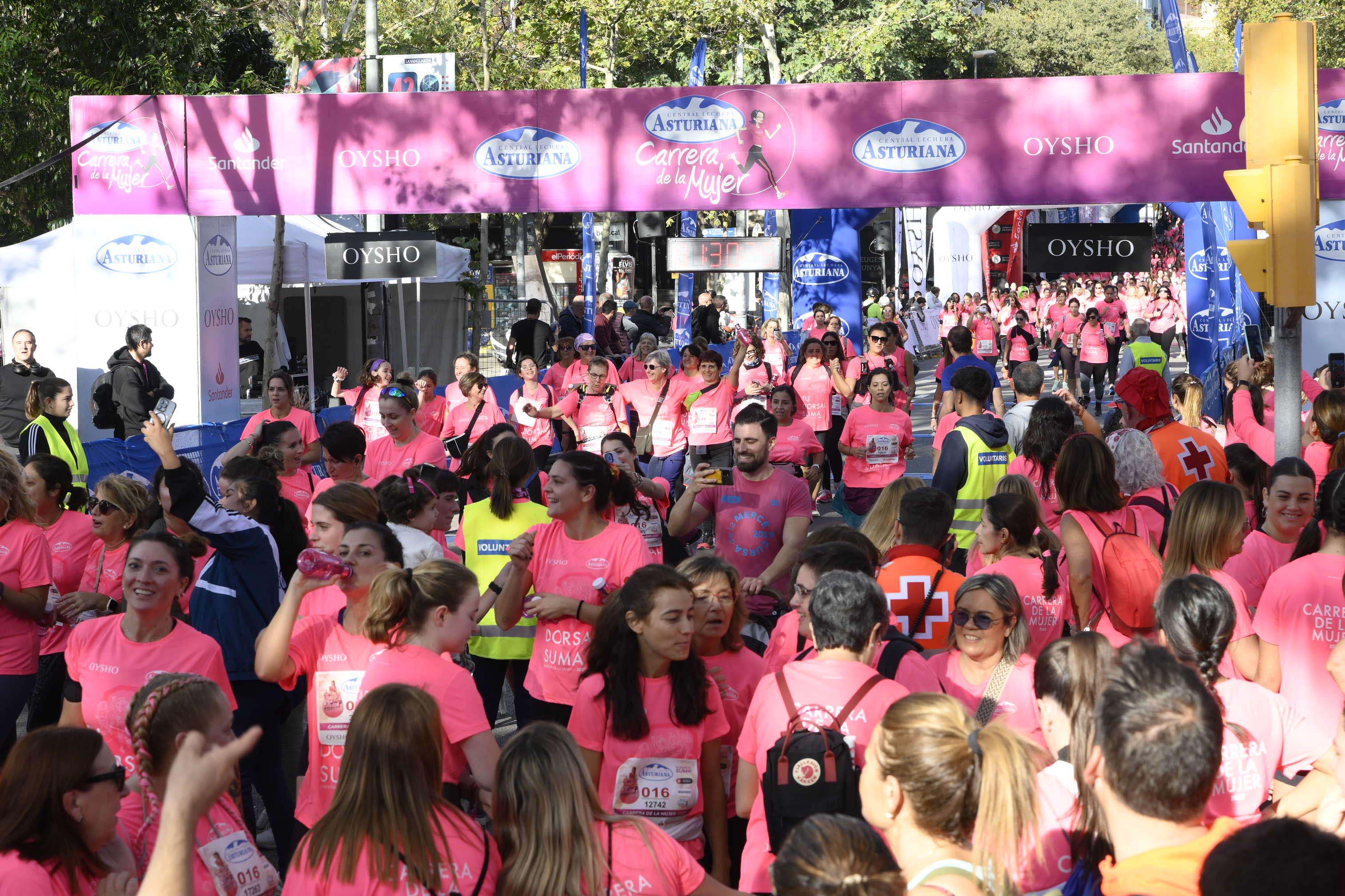 Las mejores fotos de la Carrera de la Mujer de Barcelona 2023. 5716