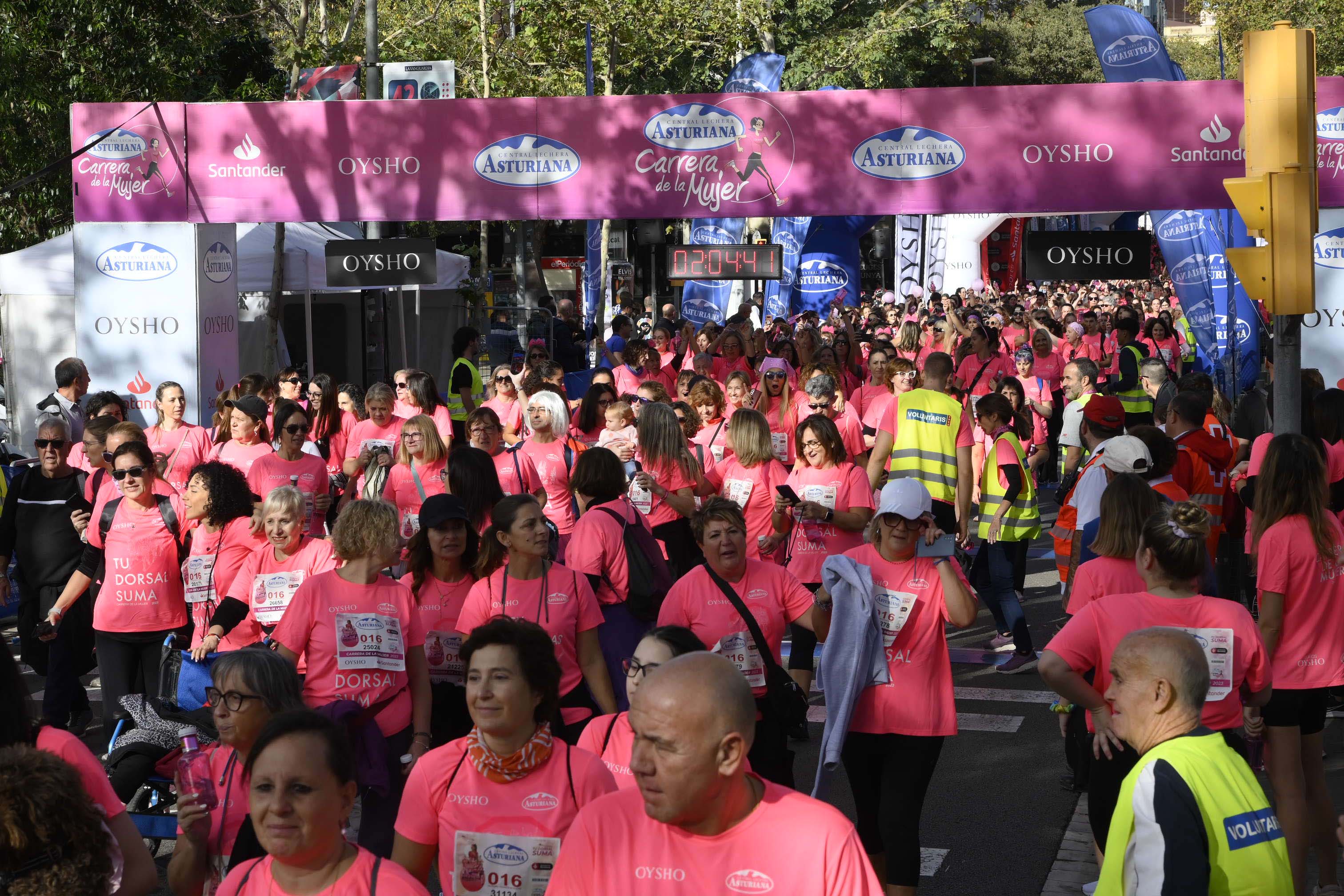 Las mejores fotos de la Carrera de la Mujer de Barcelona 2023. 6710