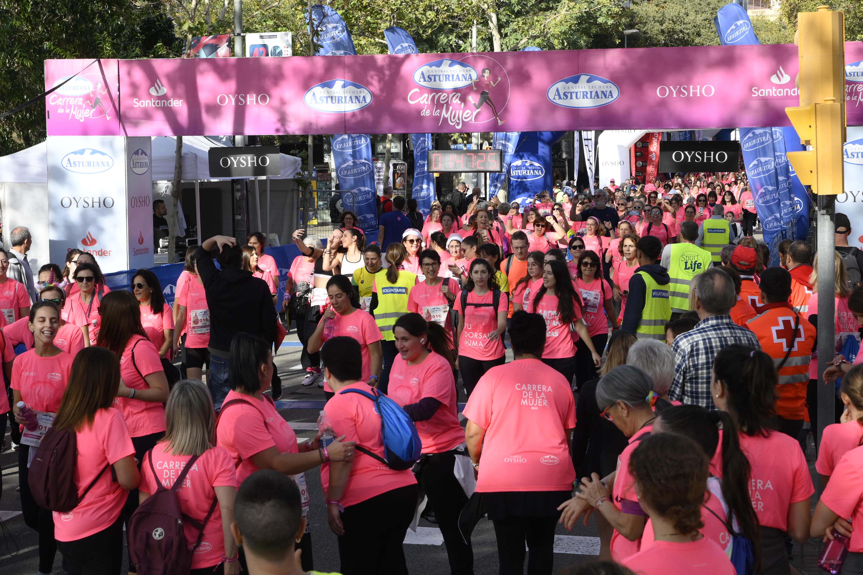 Las mejores fotos de la Carrera de la Mujer de Barcelona 2023. 6215