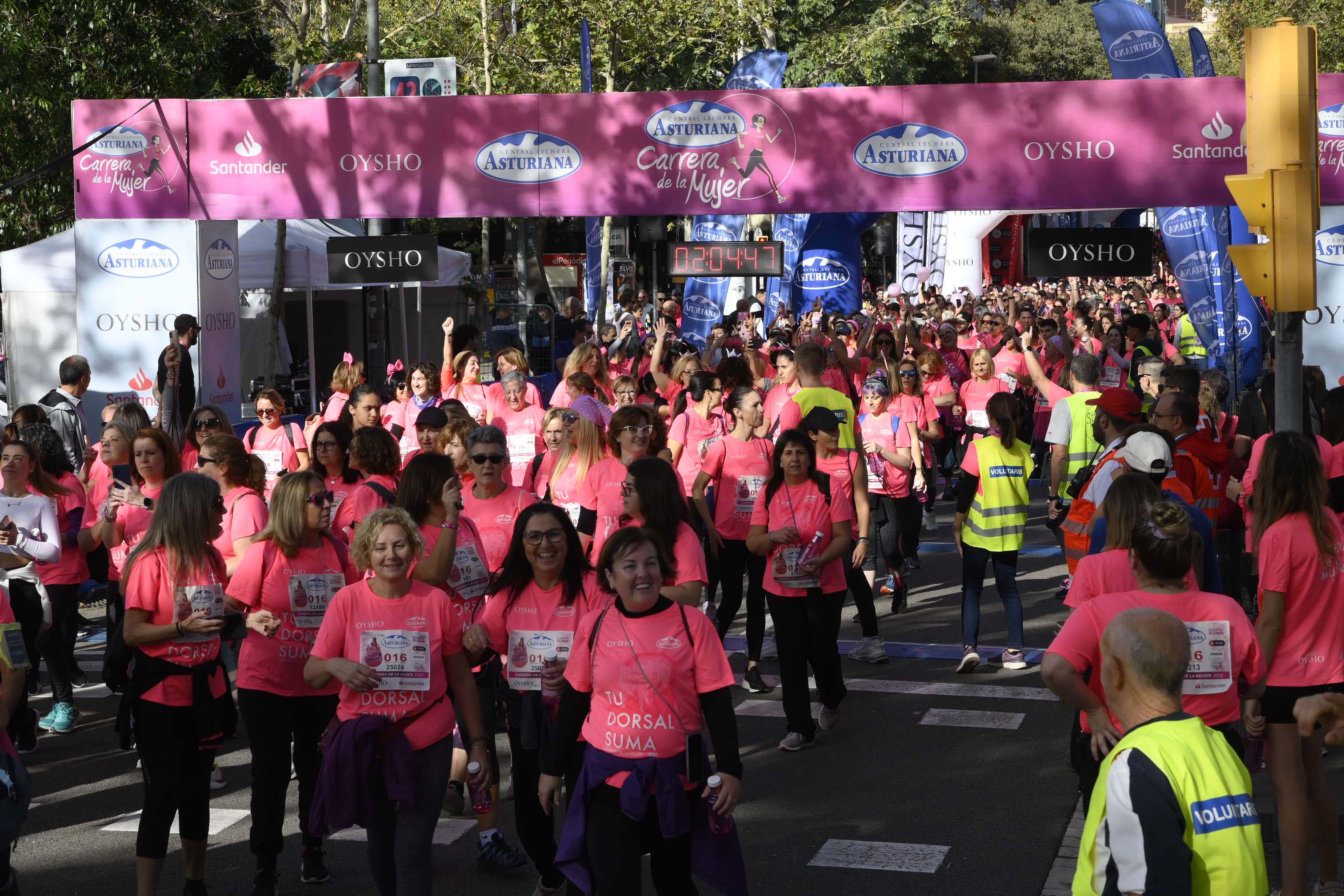 Las mejores fotos de la Carrera de la Mujer de Barcelona 2023. 6713