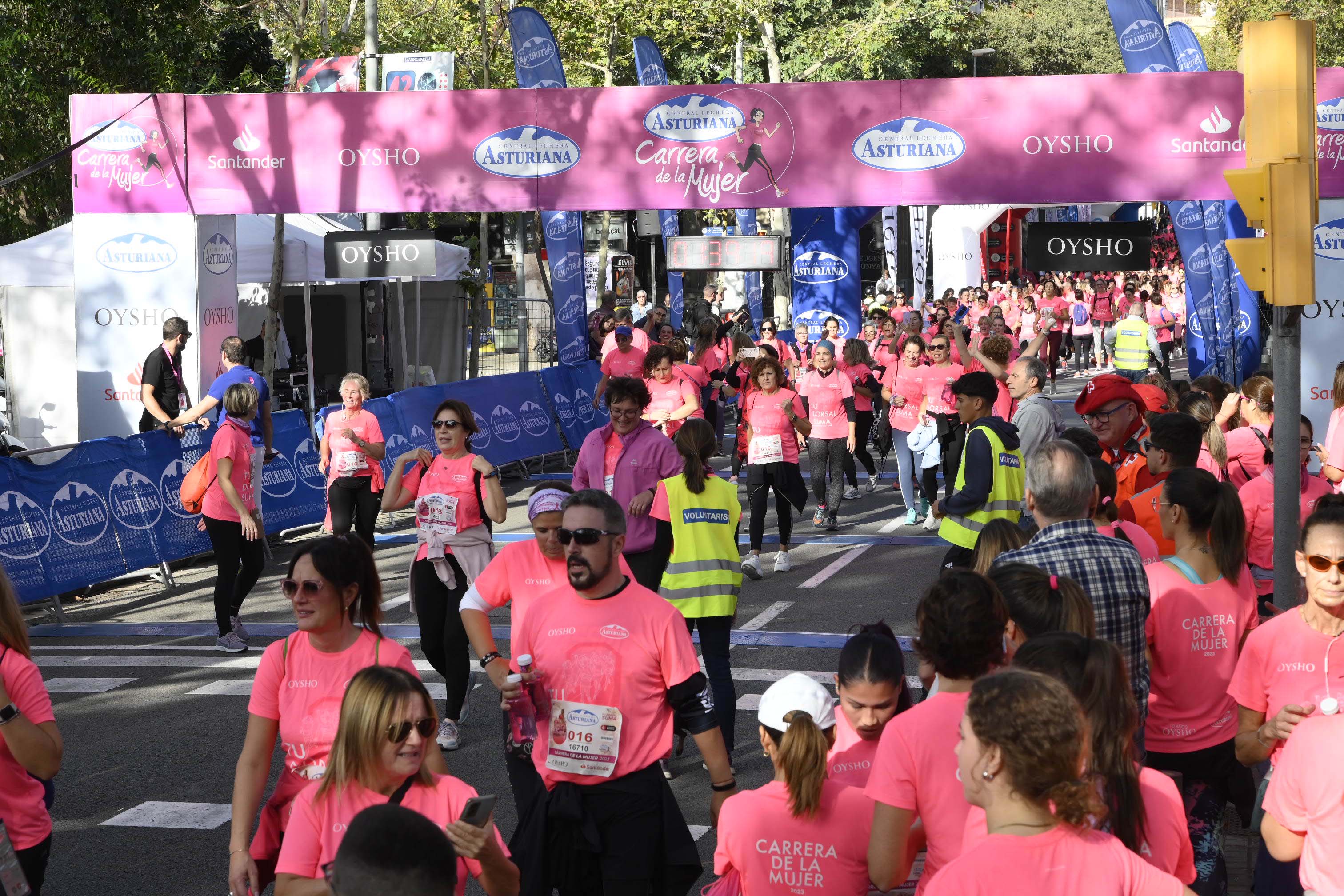 Las mejores fotos de la Carrera de la Mujer de Barcelona 2023. 5972