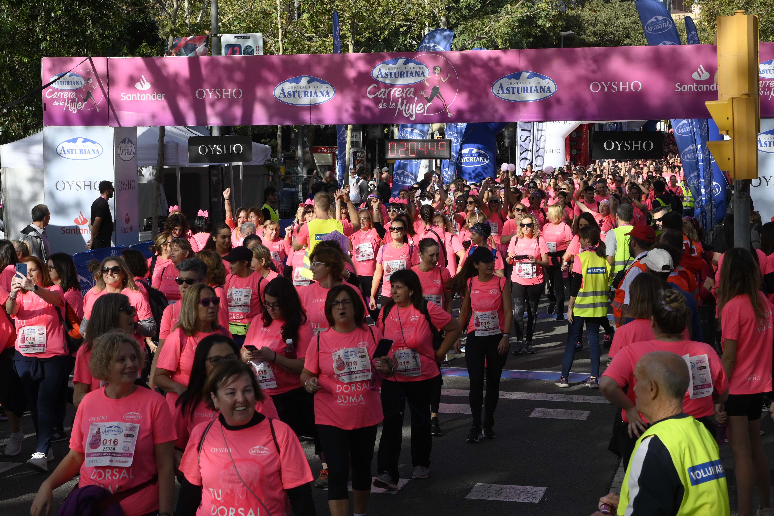 Las mejores fotos de la Carrera de la Mujer de Barcelona 2023. 6714