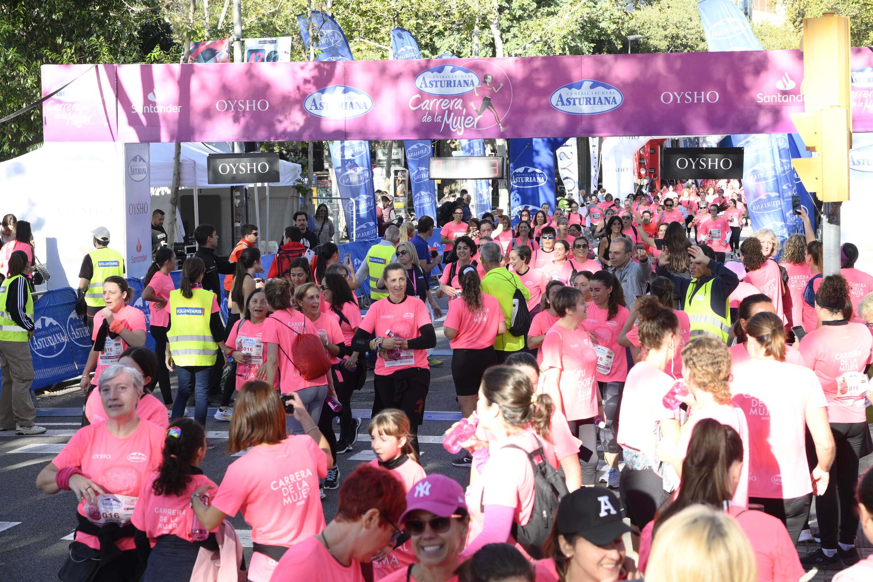 Las mejores fotos de la Carrera de la Mujer de Barcelona 2023. 5364