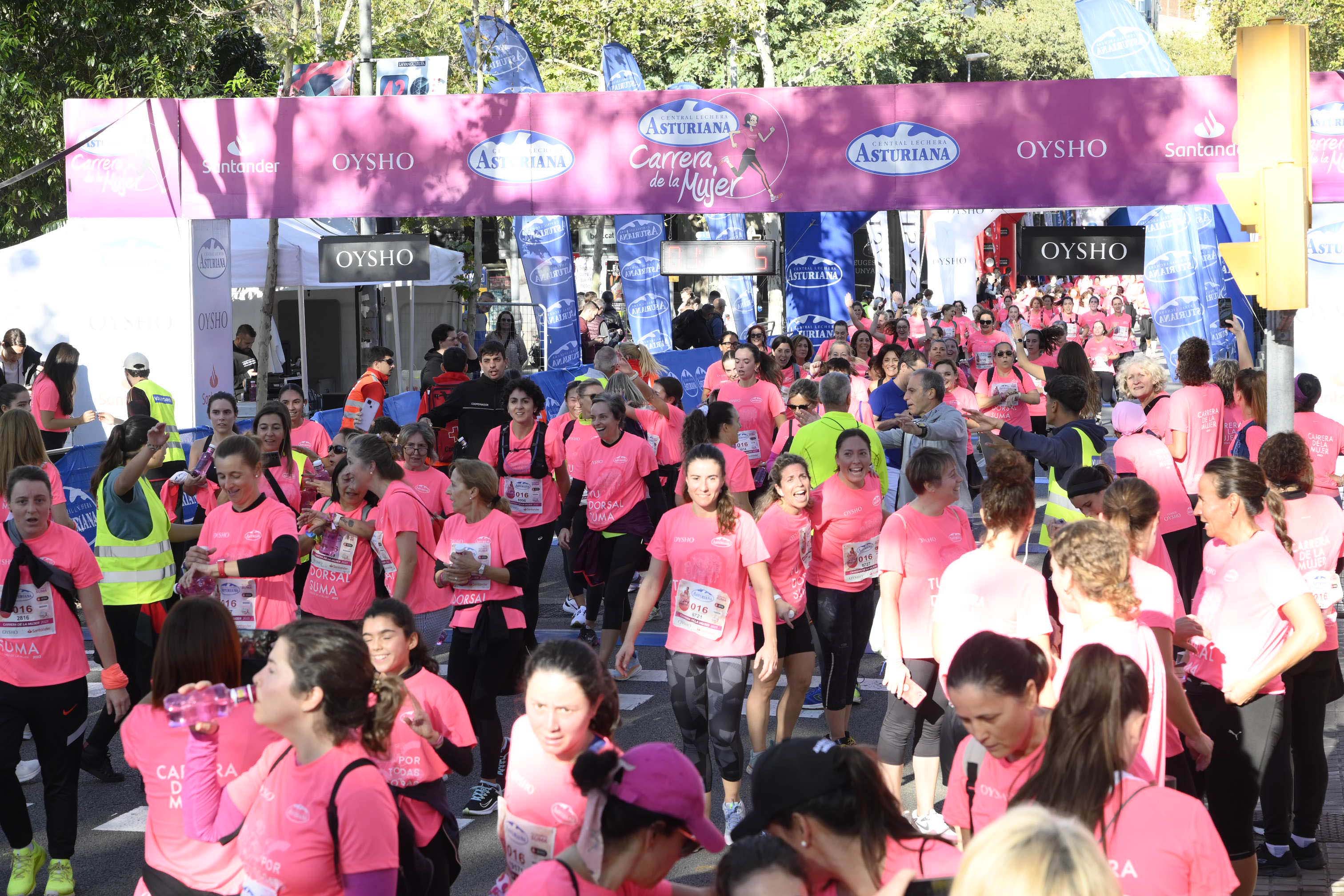 Las mejores fotos de la Carrera de la Mujer de Barcelona 2023. 5365