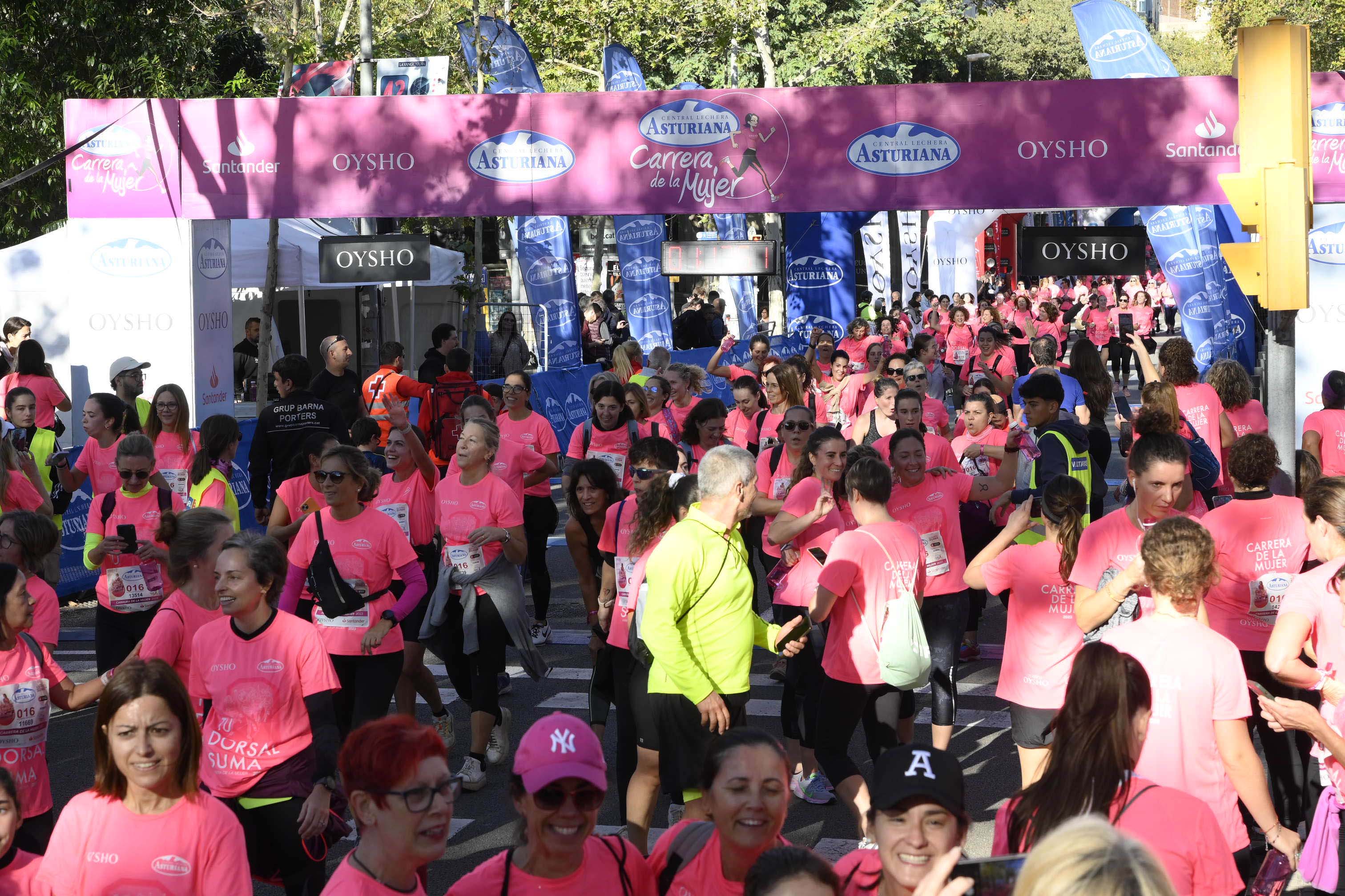 Las mejores fotos de la Carrera de la Mujer de Barcelona 2023. 5368
