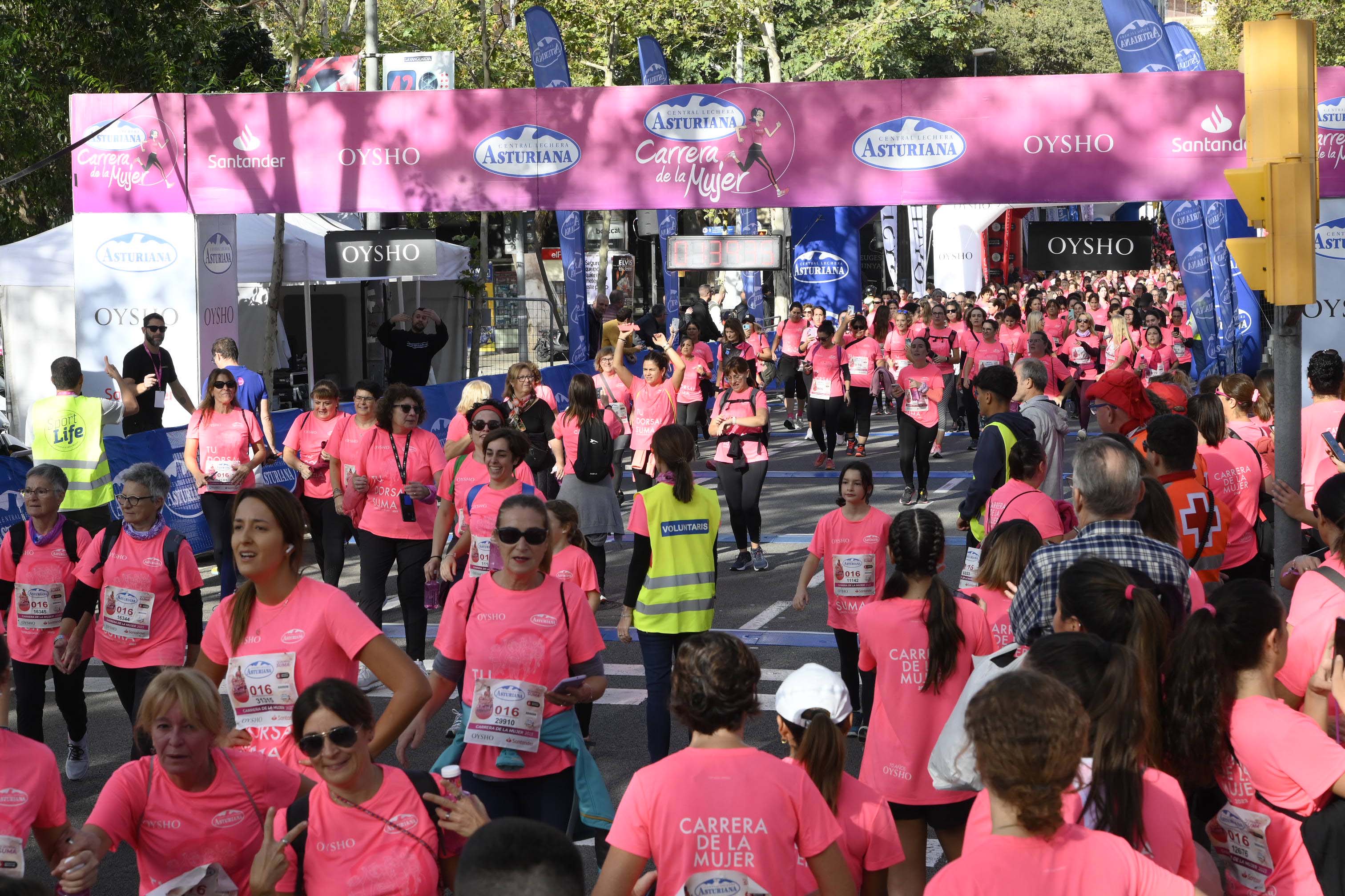 Las mejores fotos de la Carrera de la Mujer de Barcelona 2023. 5980