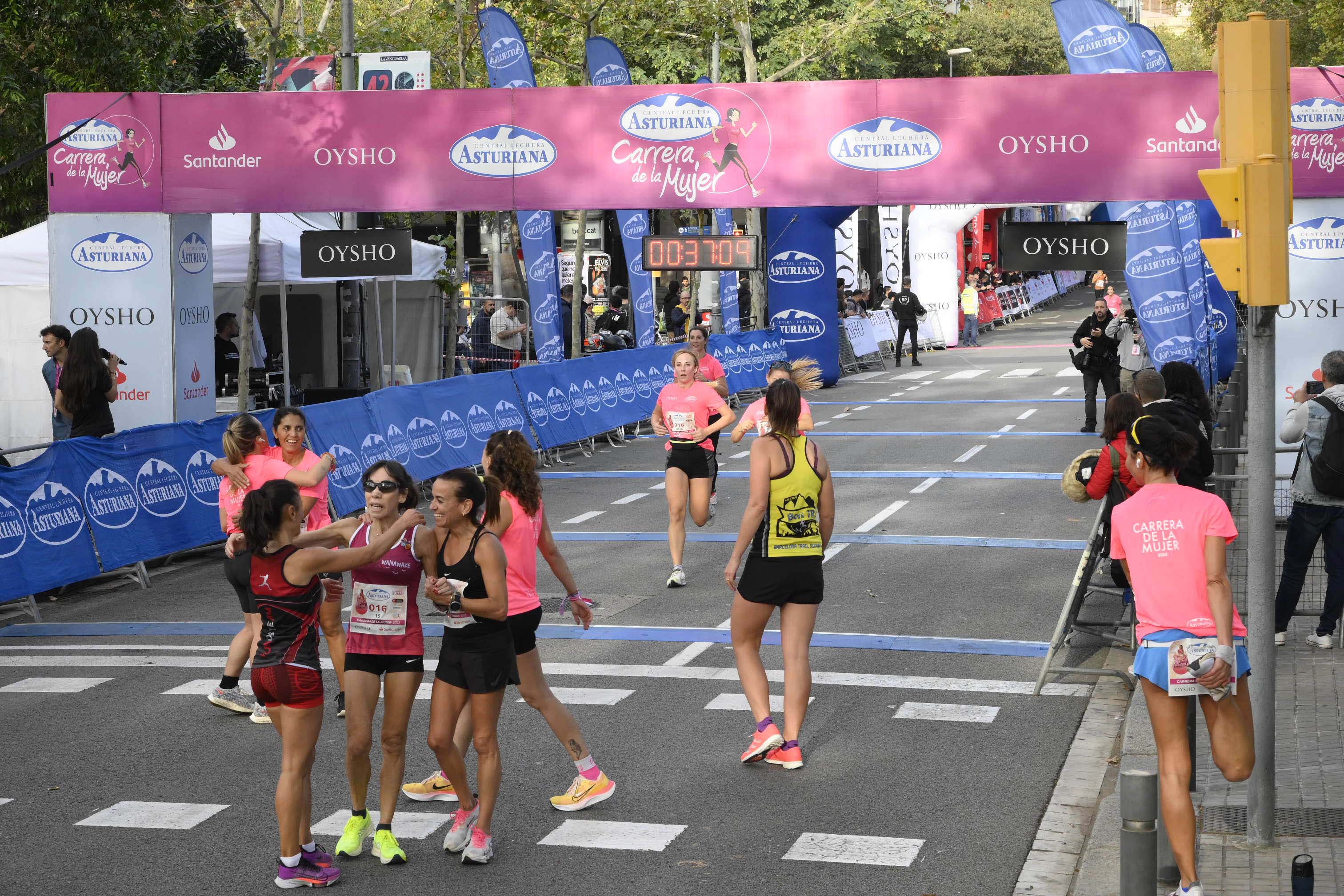 Las mejores fotos de la Carrera de la Mujer de Barcelona 2023. 4196