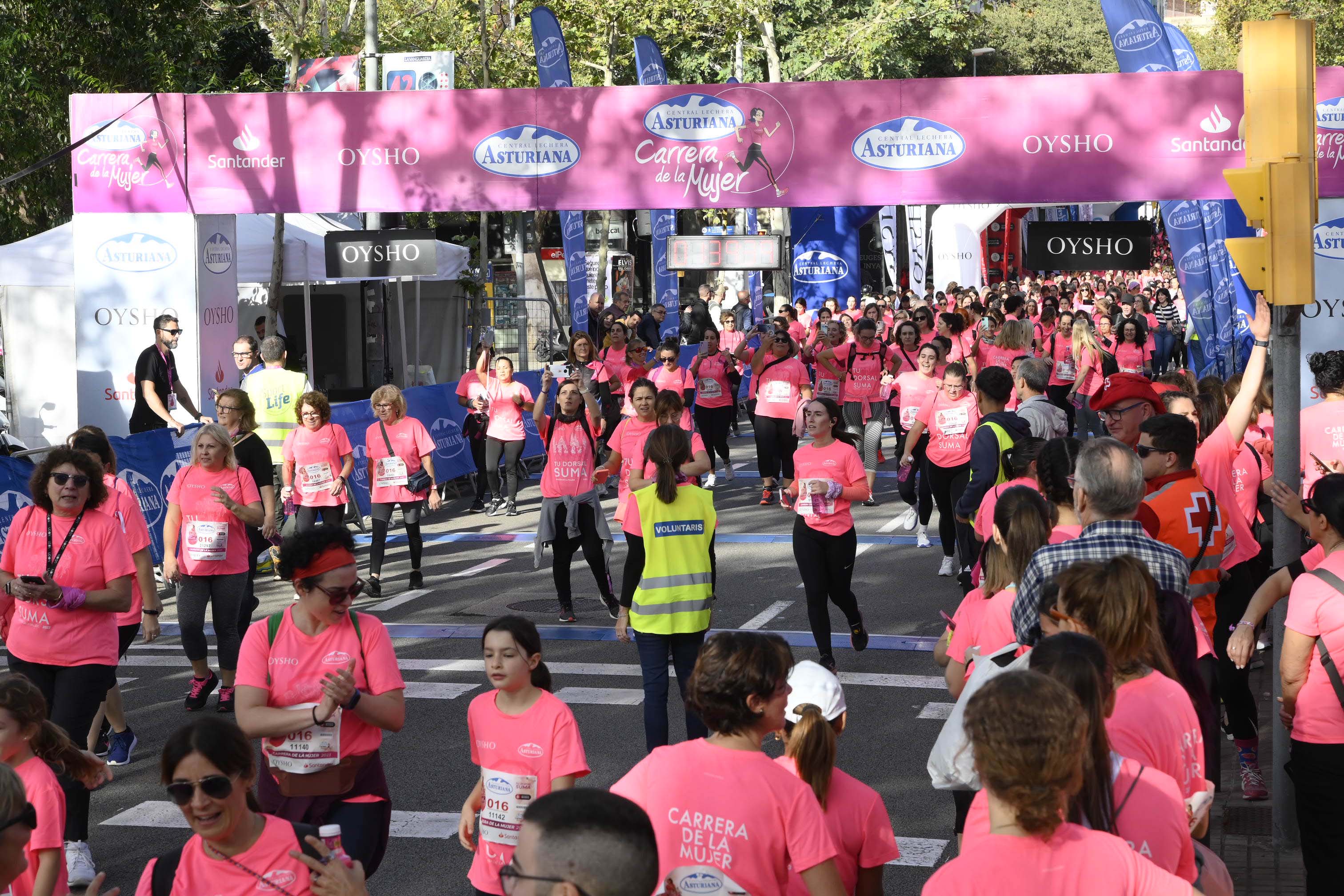 Las mejores fotos de la Carrera de la Mujer de Barcelona 2023. 5982