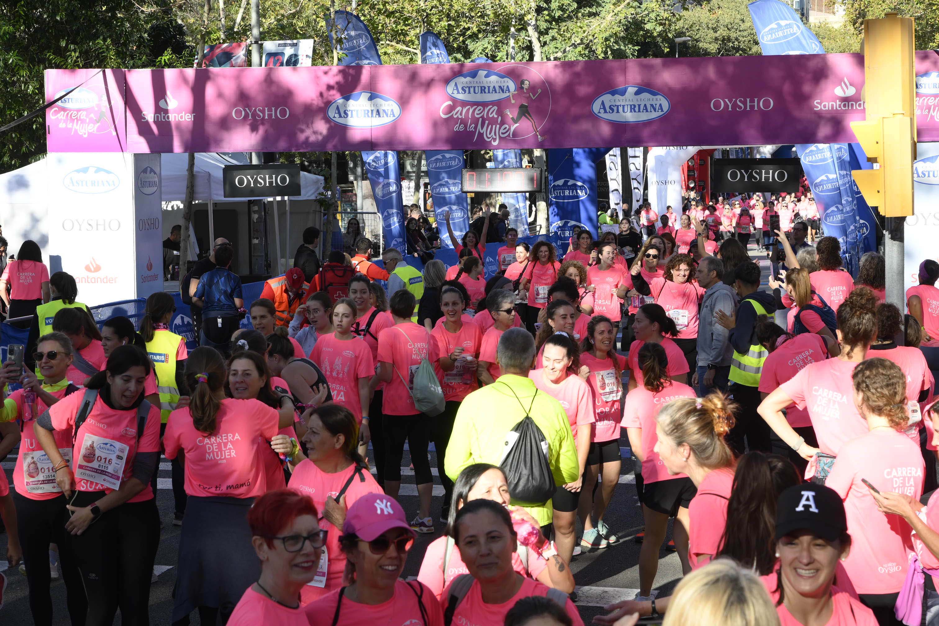 Las mejores fotos de la Carrera de la Mujer de Barcelona 2023. 5373