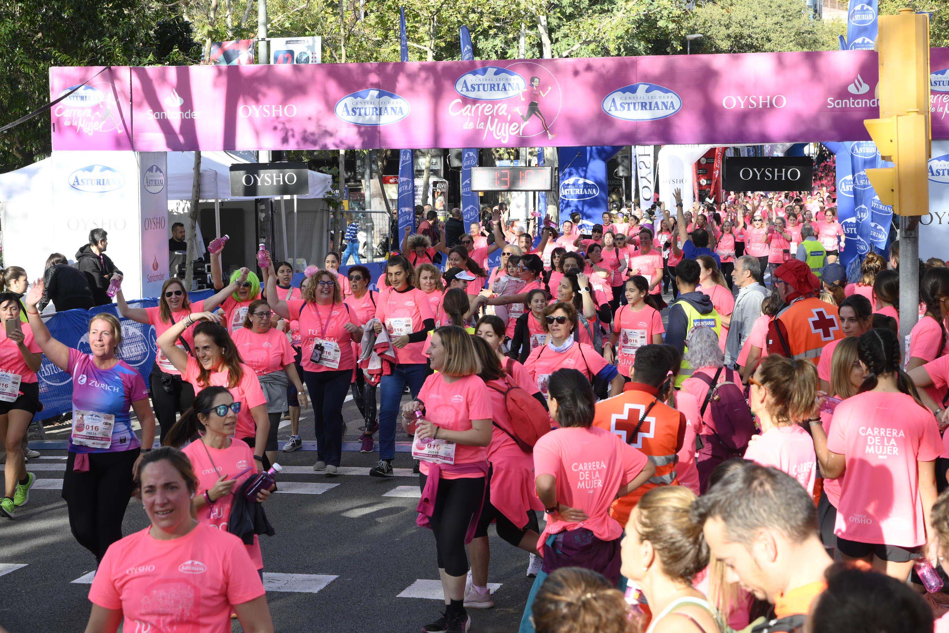 Las mejores fotos de la Carrera de la Mujer de Barcelona 2023. 5734