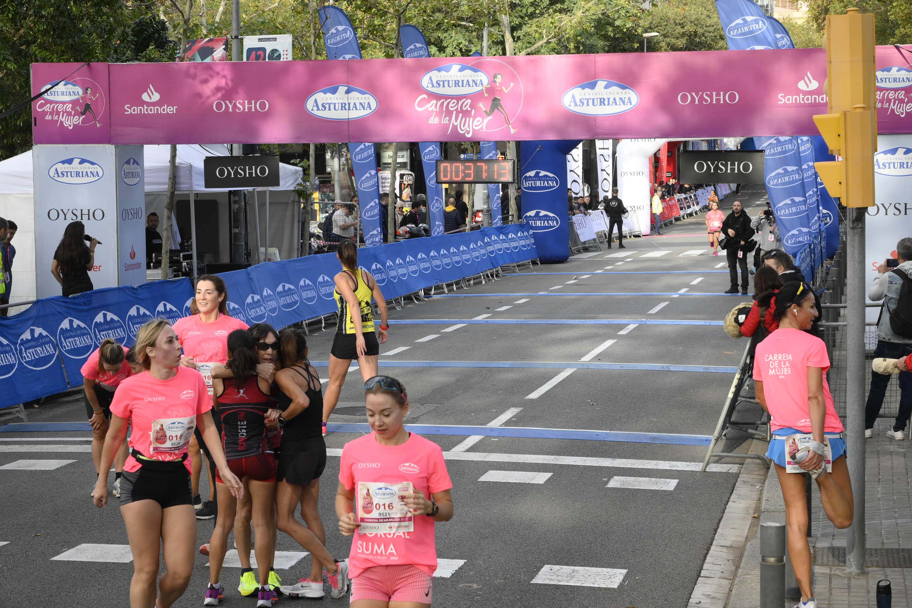 Las mejores fotos de la Carrera de la Mujer de Barcelona 2023. 4198