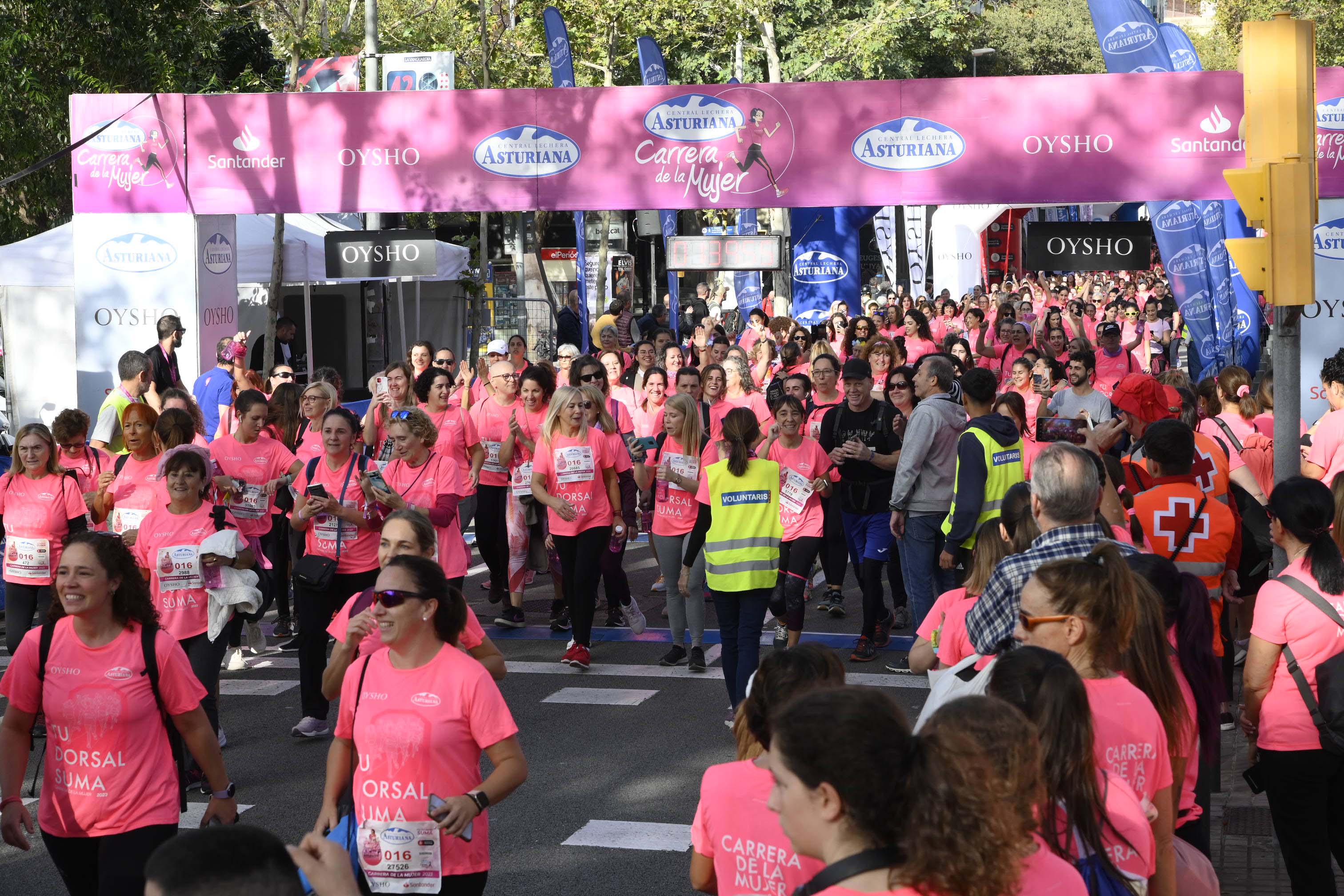 Las mejores fotos de la Carrera de la Mujer de Barcelona 2023. 5990