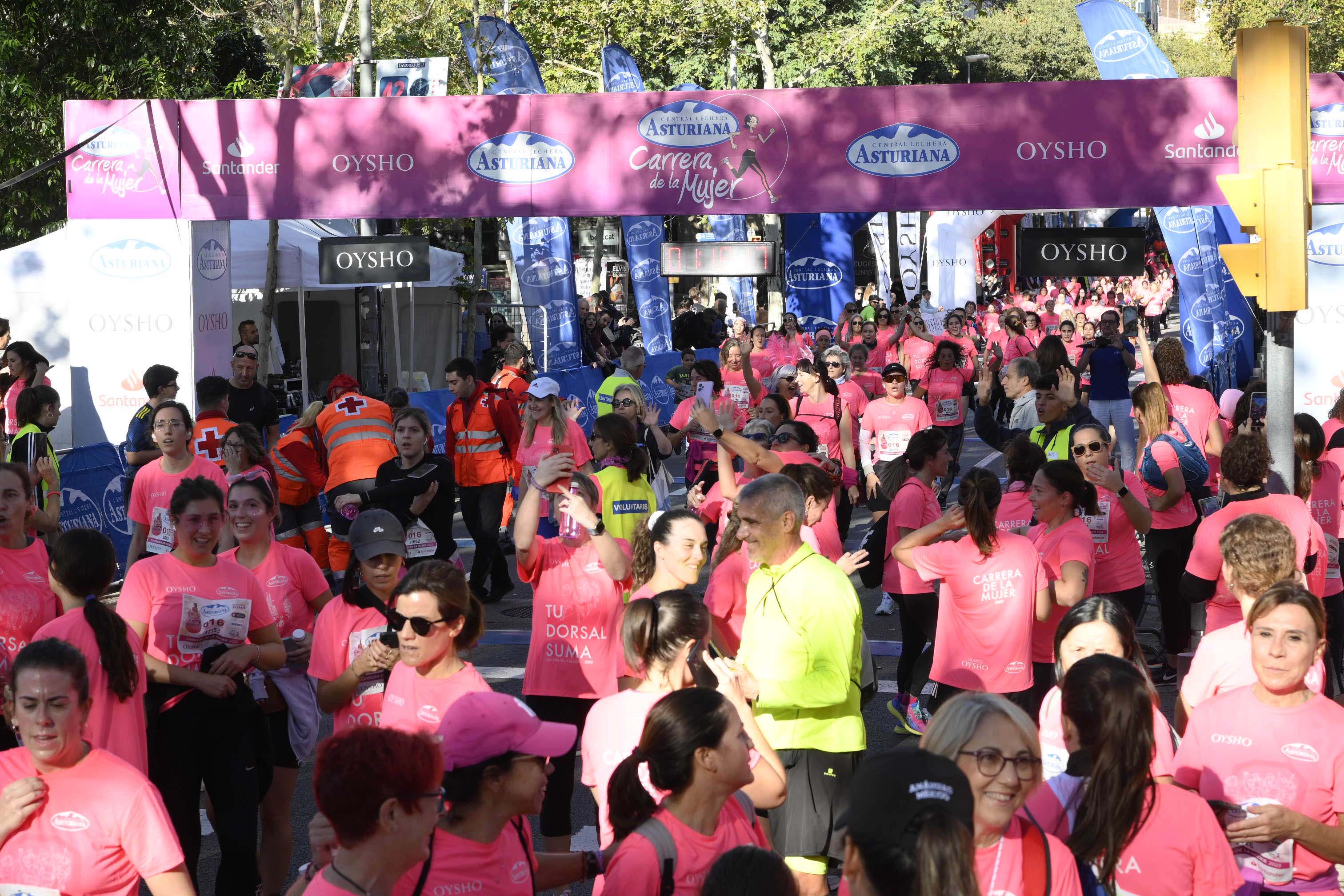 Las mejores fotos de la Carrera de la Mujer de Barcelona 2023. 5381
