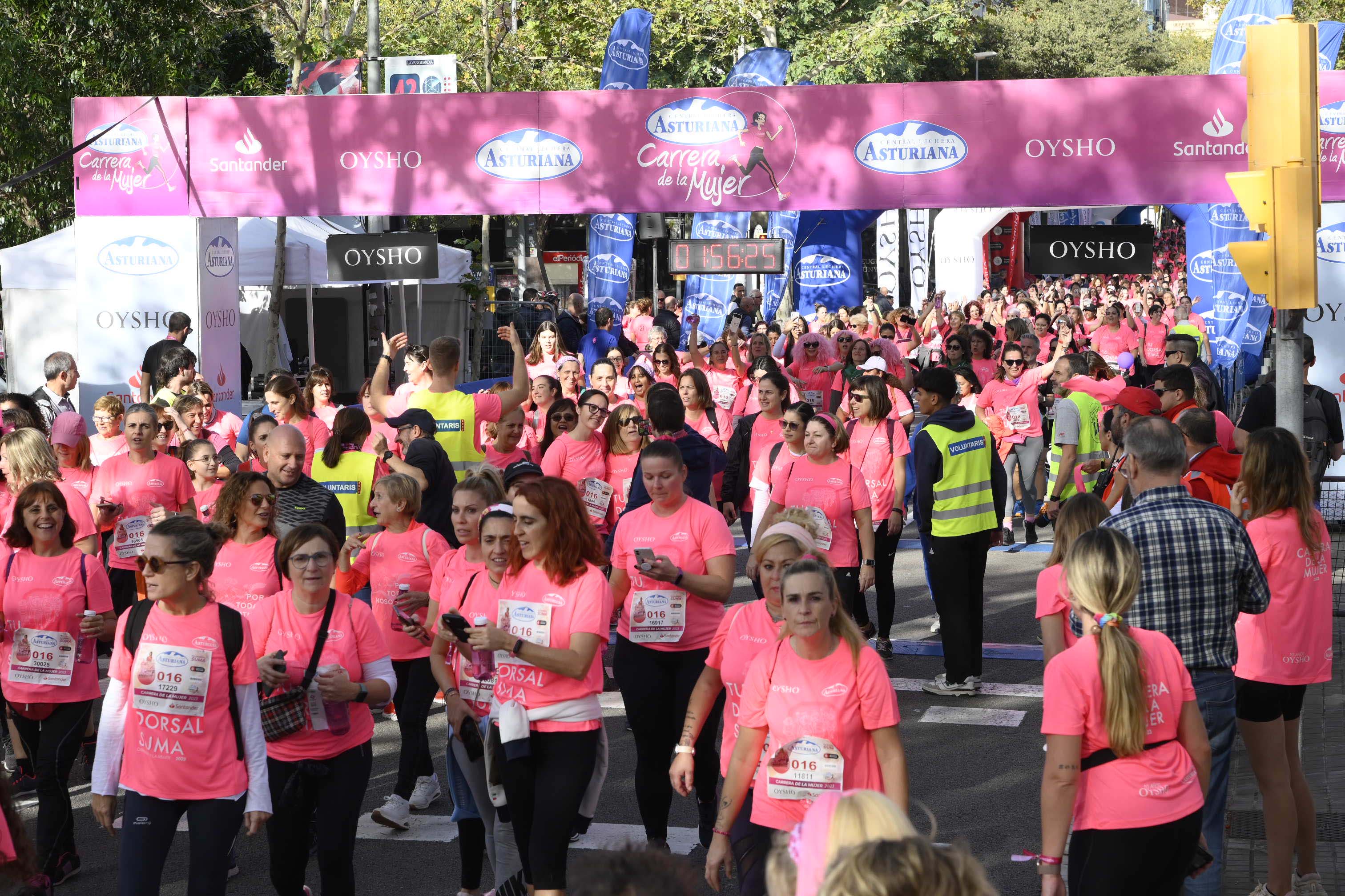 Las mejores fotos de la Carrera de la Mujer de Barcelona 2023. 6476