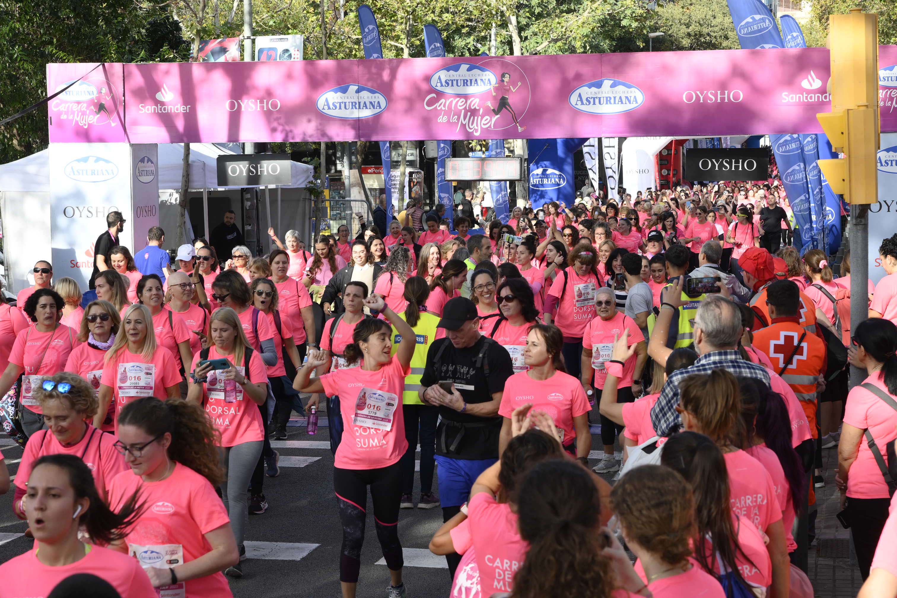 Las mejores fotos de la Carrera de la Mujer de Barcelona 2023. 5992