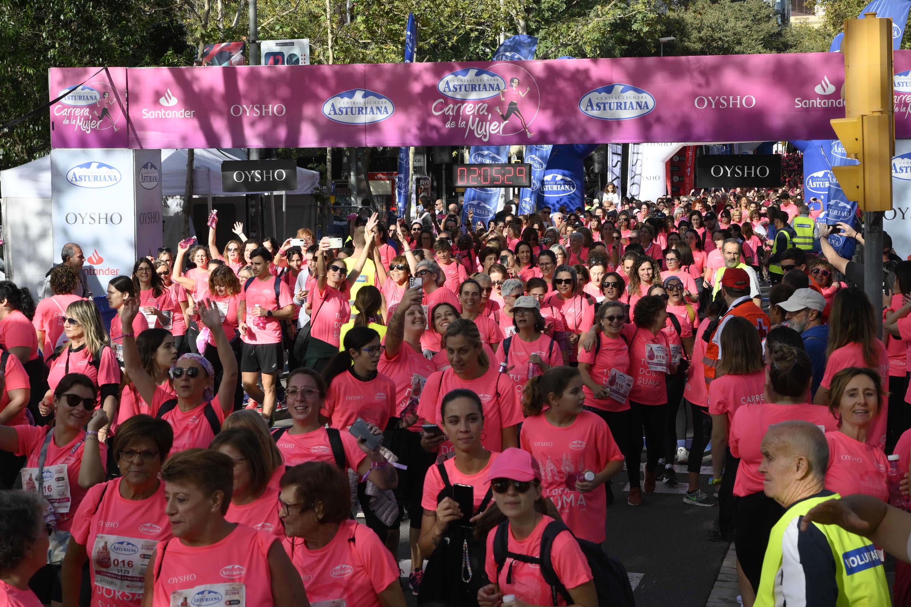 Las mejores fotos de la Carrera de la Mujer de Barcelona 2023. 6734