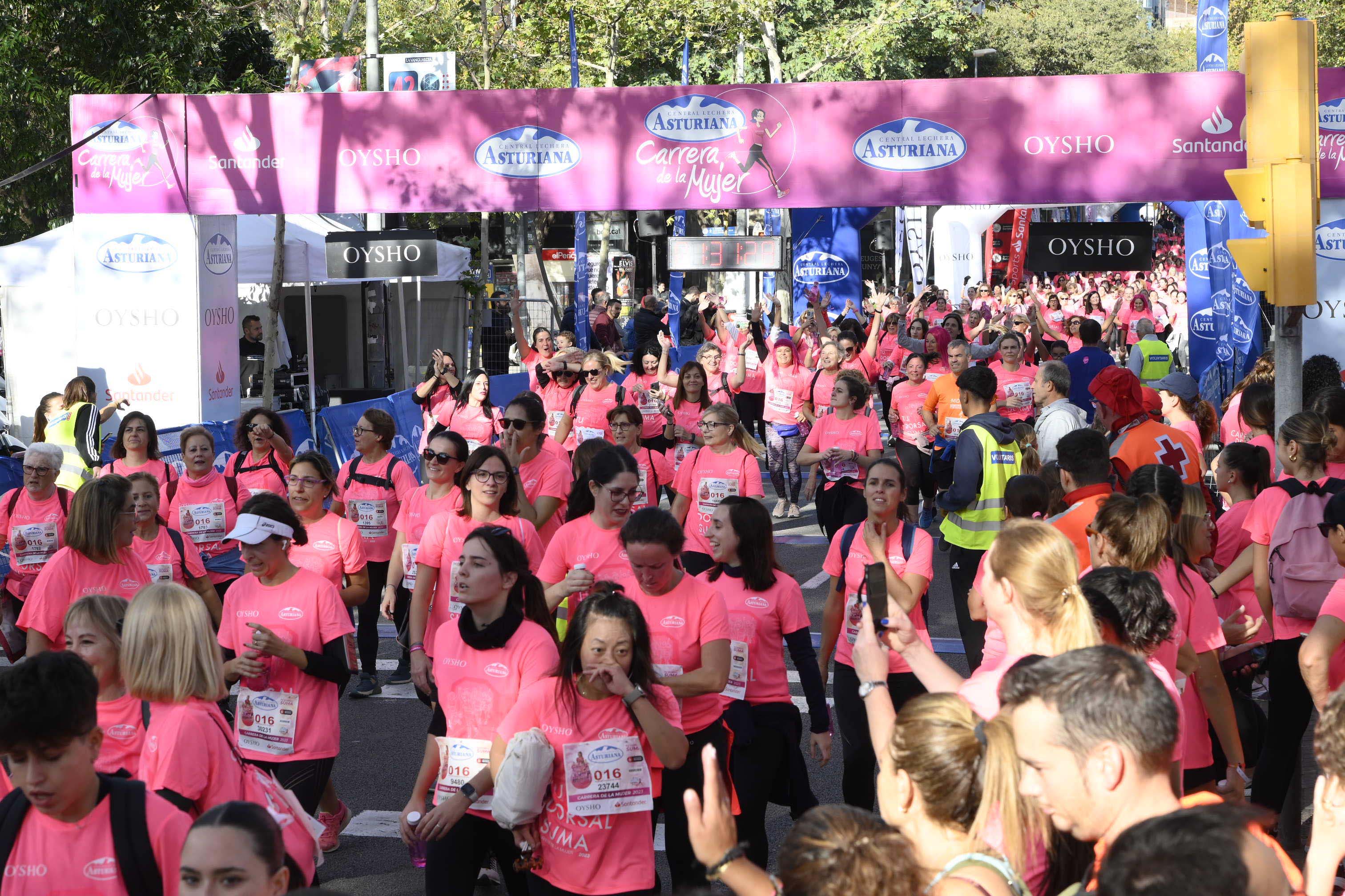 Las mejores fotos de la Carrera de la Mujer de Barcelona 2023. 5747