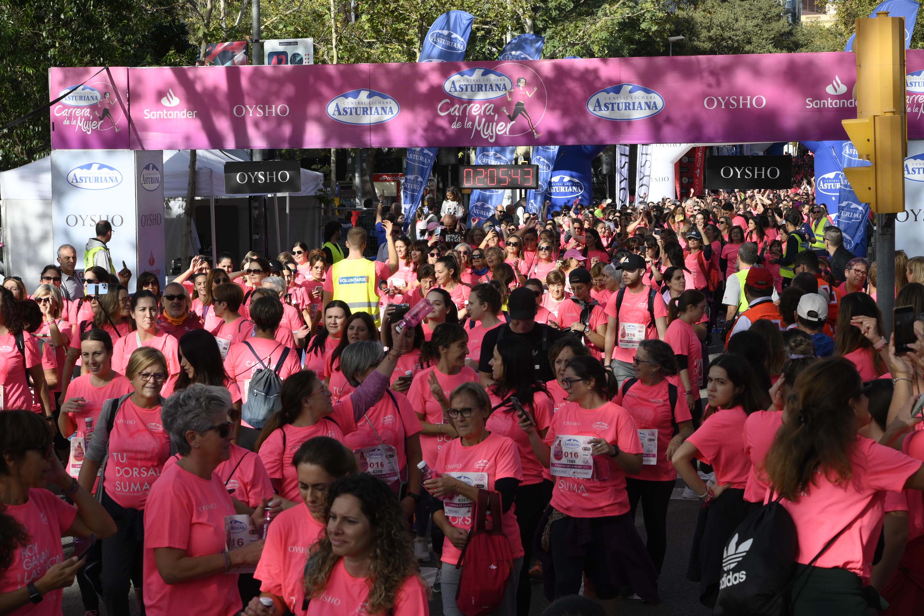 Las mejores fotos de la Carrera de la Mujer de Barcelona 2023. 6741