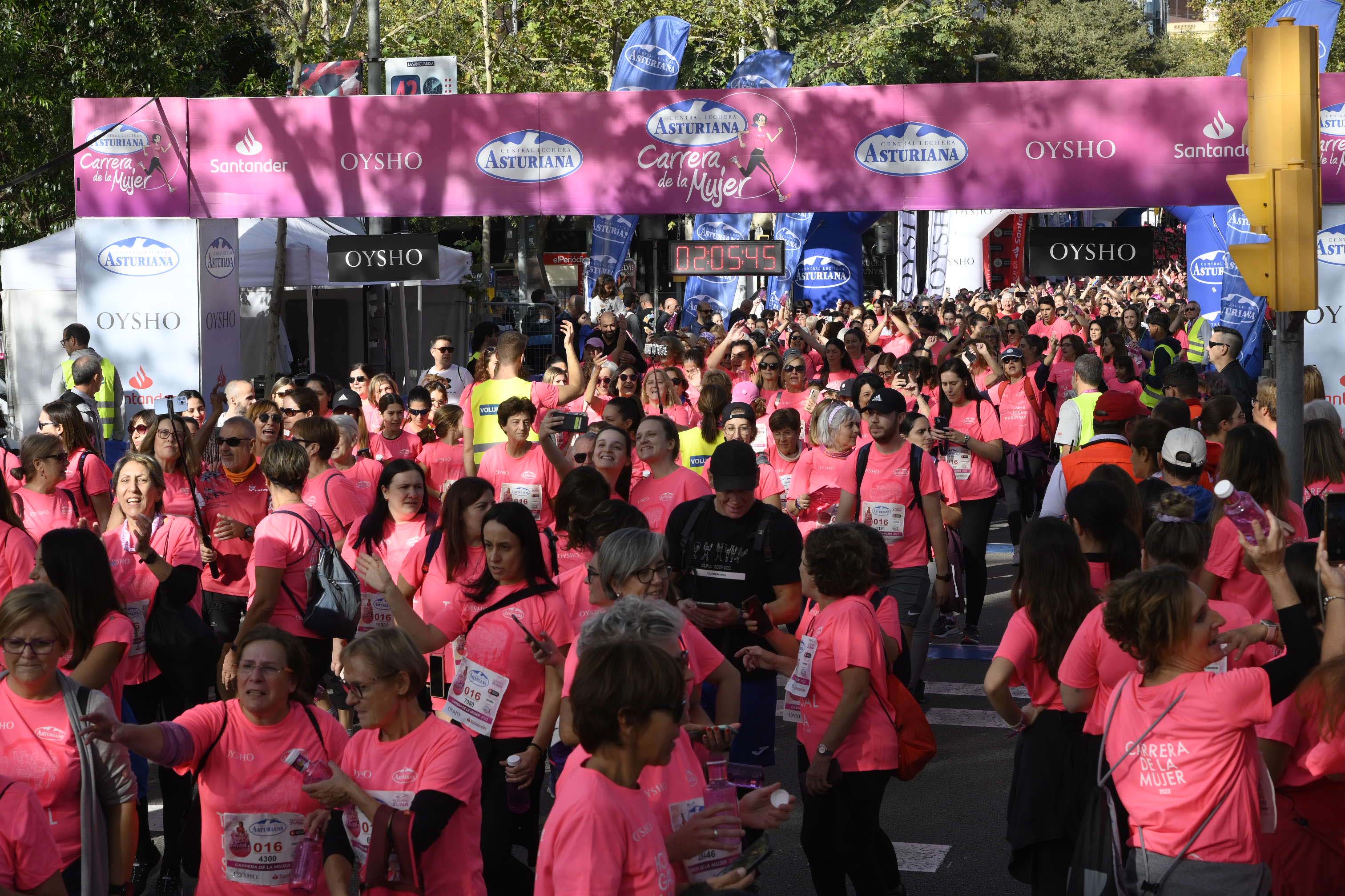 Las mejores fotos de la Carrera de la Mujer de Barcelona 2023. 6742