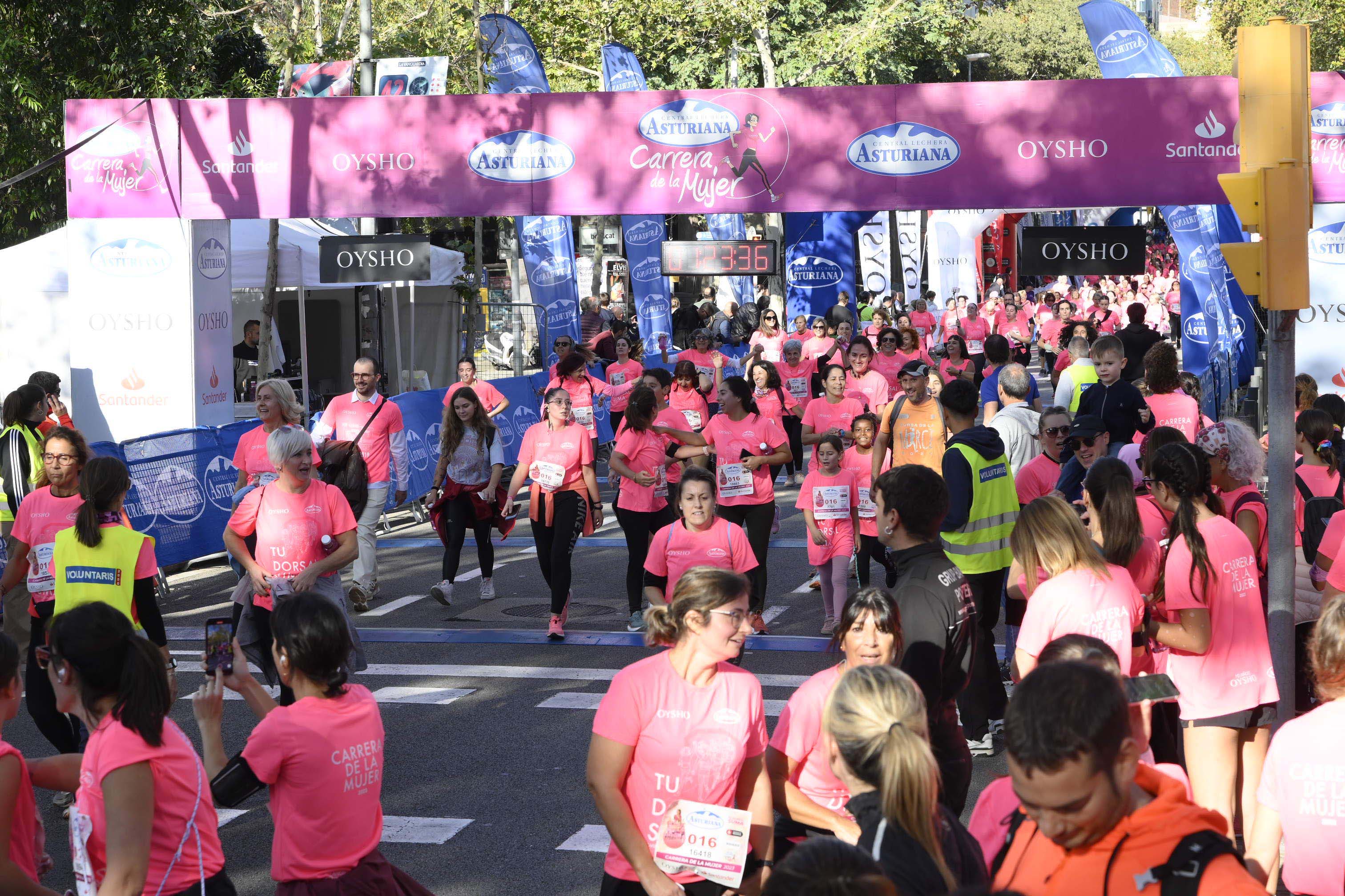 Las mejores fotos de la Carrera de la Mujer de Barcelona 2023. 5515
