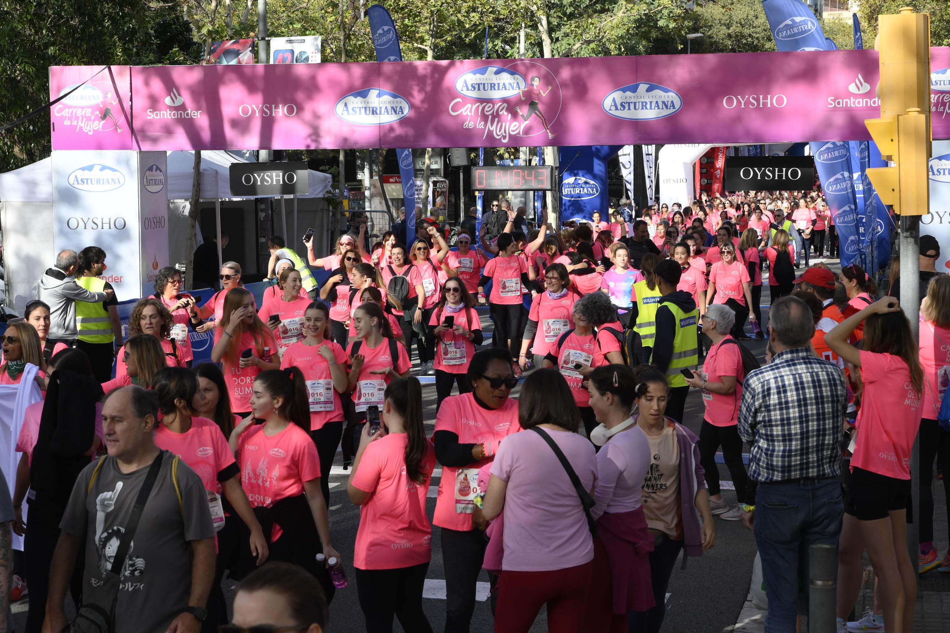 Las mejores fotos de la Carrera de la Mujer de Barcelona 2023. 6250