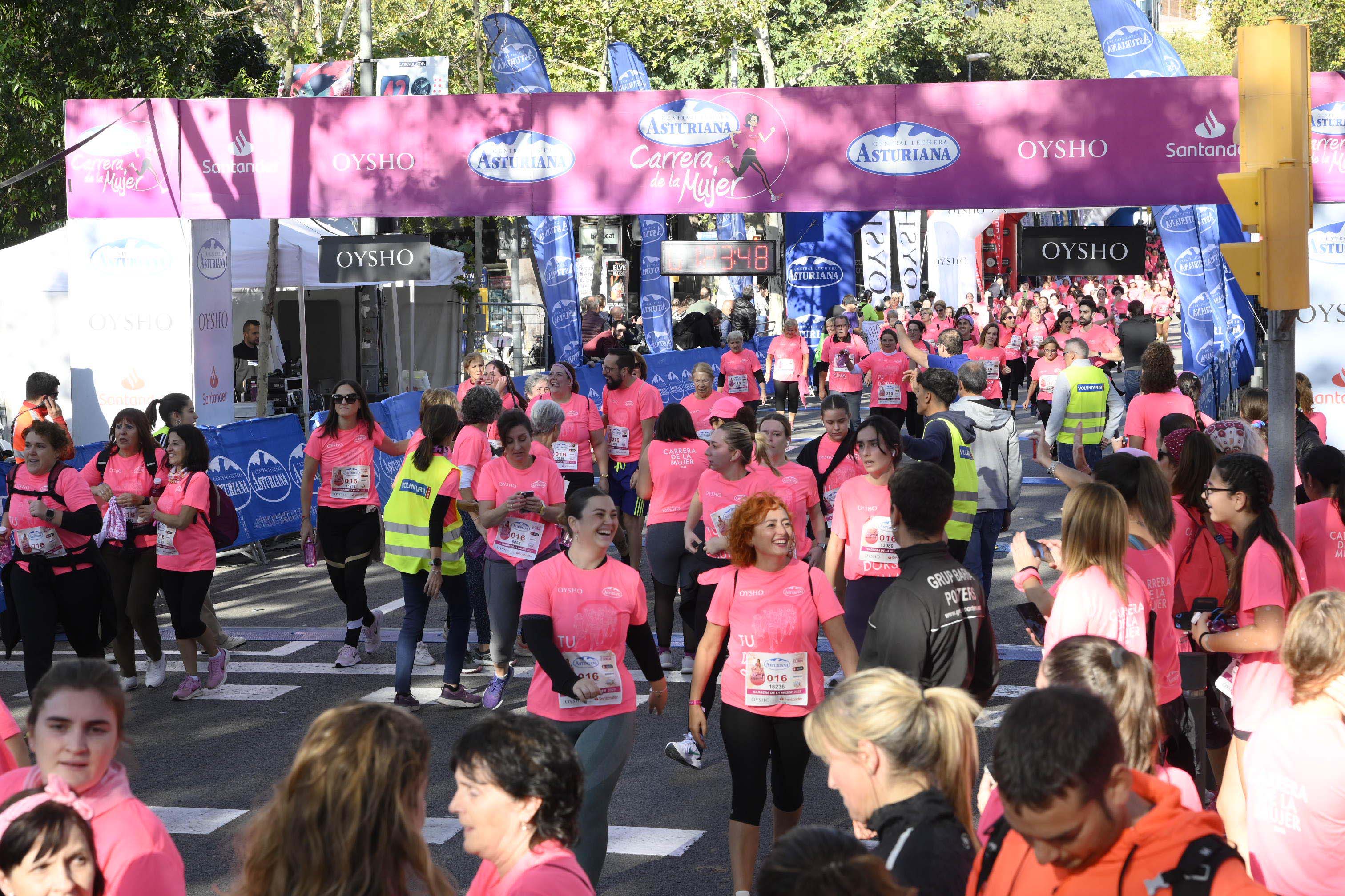 Las mejores fotos de la Carrera de la Mujer de Barcelona 2023. 5521