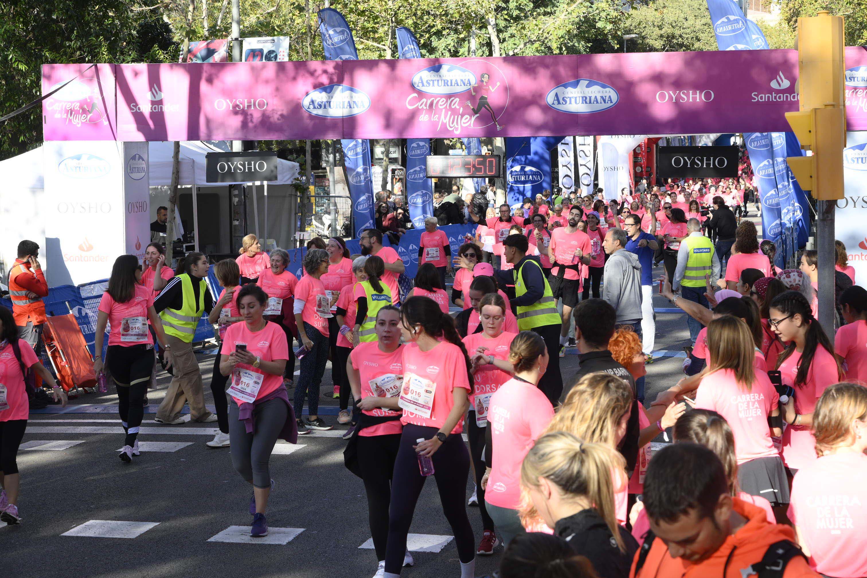 Las mejores fotos de la Carrera de la Mujer de Barcelona 2023. 5522