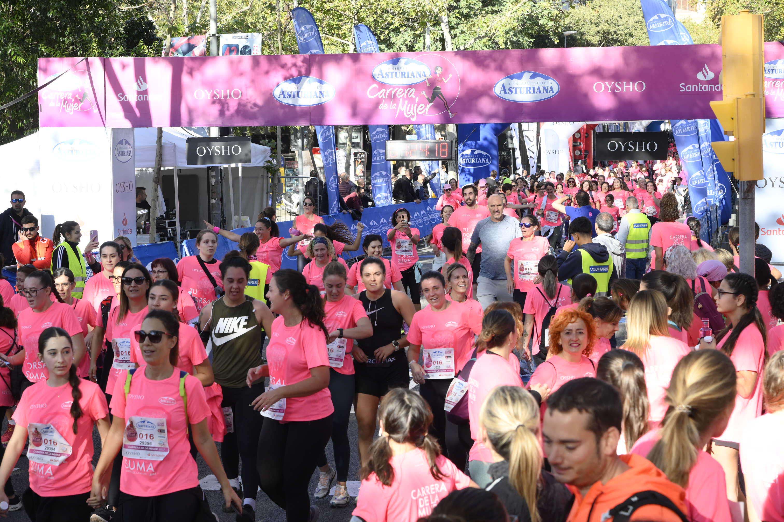Las mejores fotos de la Carrera de la Mujer de Barcelona 2023. 5536