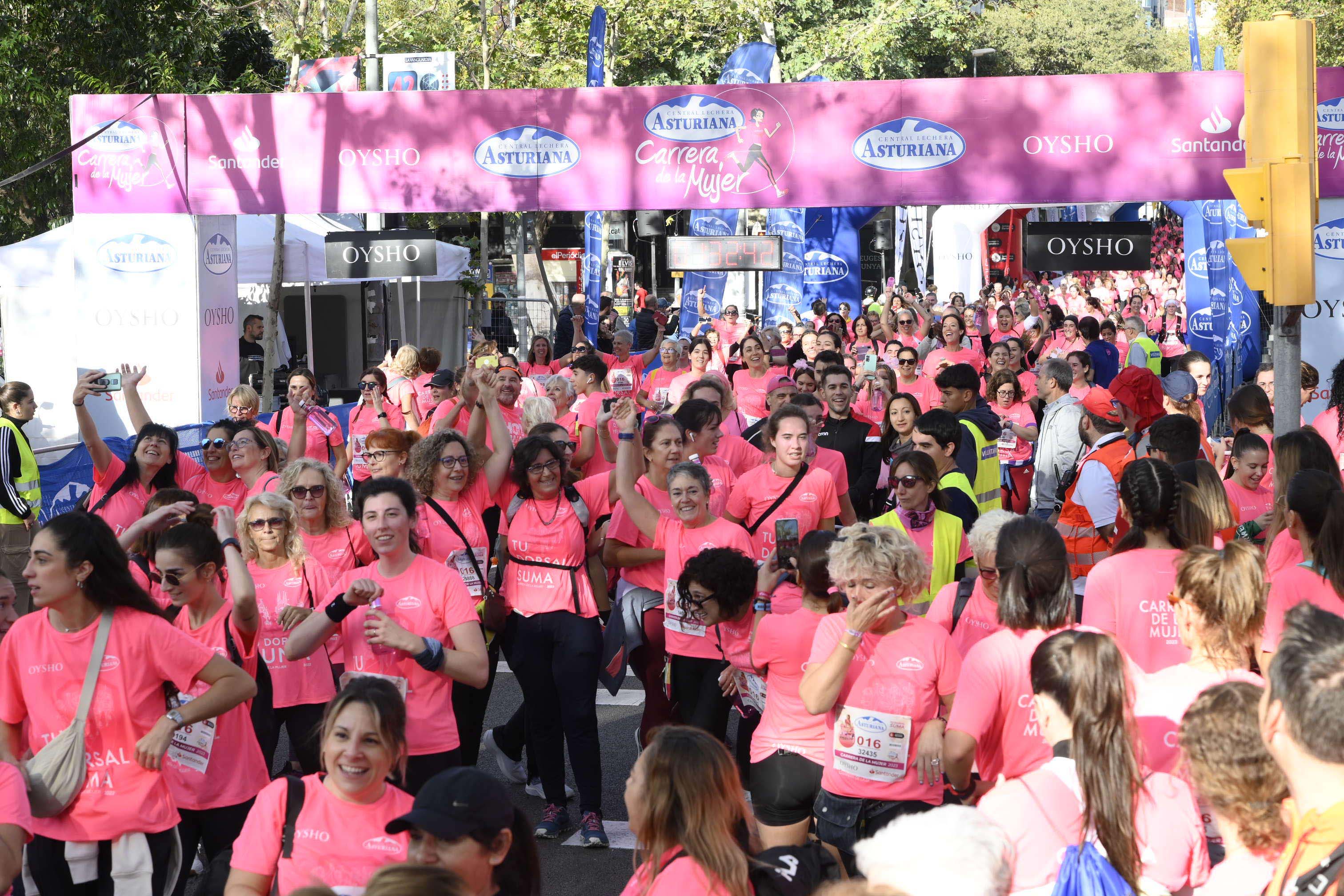 Las mejores fotos de la Carrera de la Mujer de Barcelona 2023. 5784