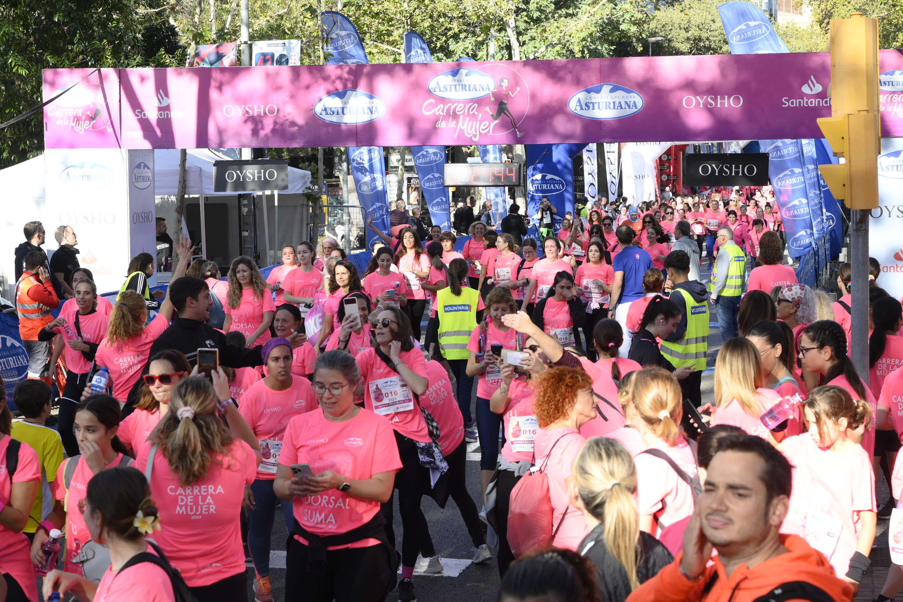 Las mejores fotos de la Carrera de la Mujer de Barcelona 2023. 5545