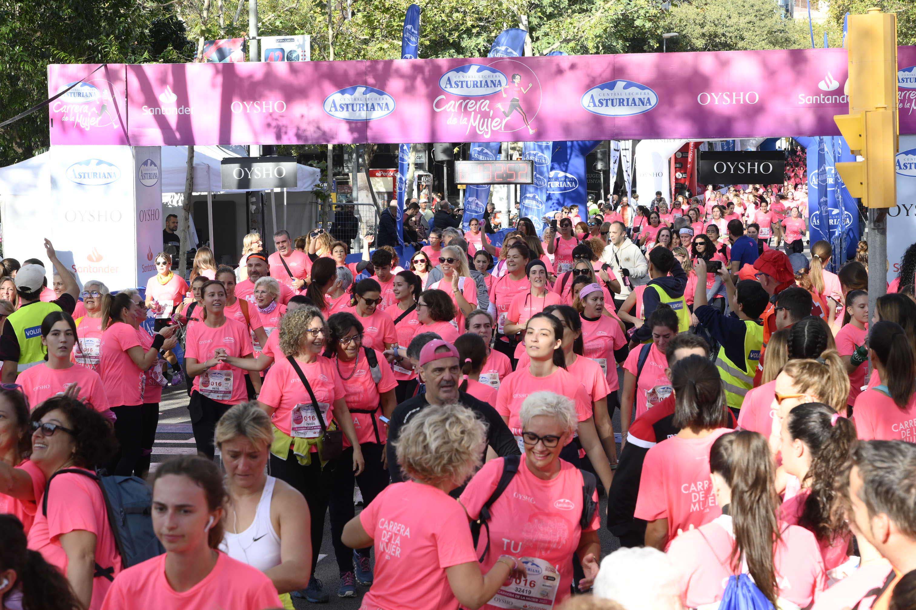 Las mejores fotos de la Carrera de la Mujer de Barcelona 2023. 5789