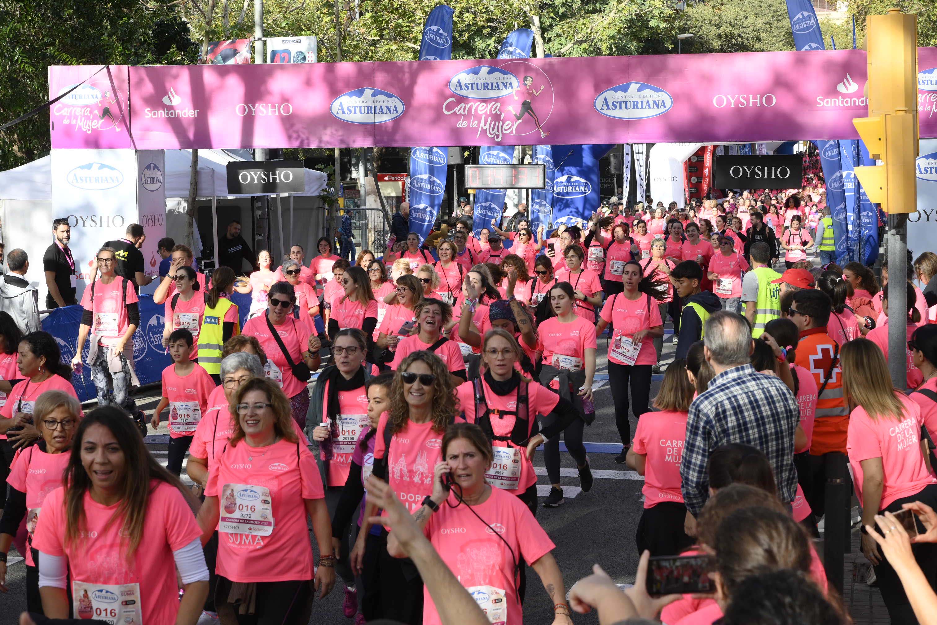 Las mejores fotos de la Carrera de la Mujer de Barcelona 2023. 6038